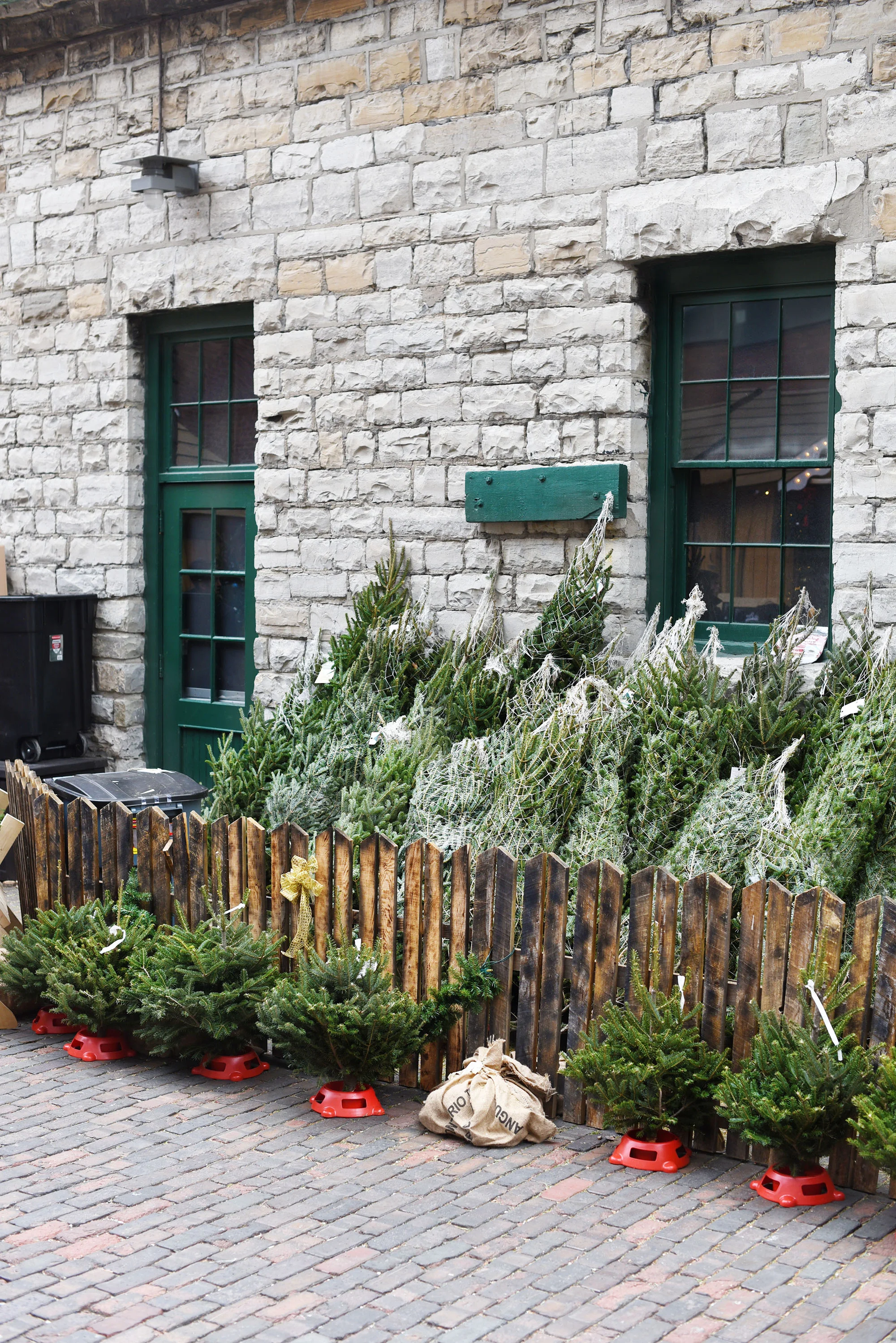The Gift of Ontario : The Distillery District's Toronto Christmas Market