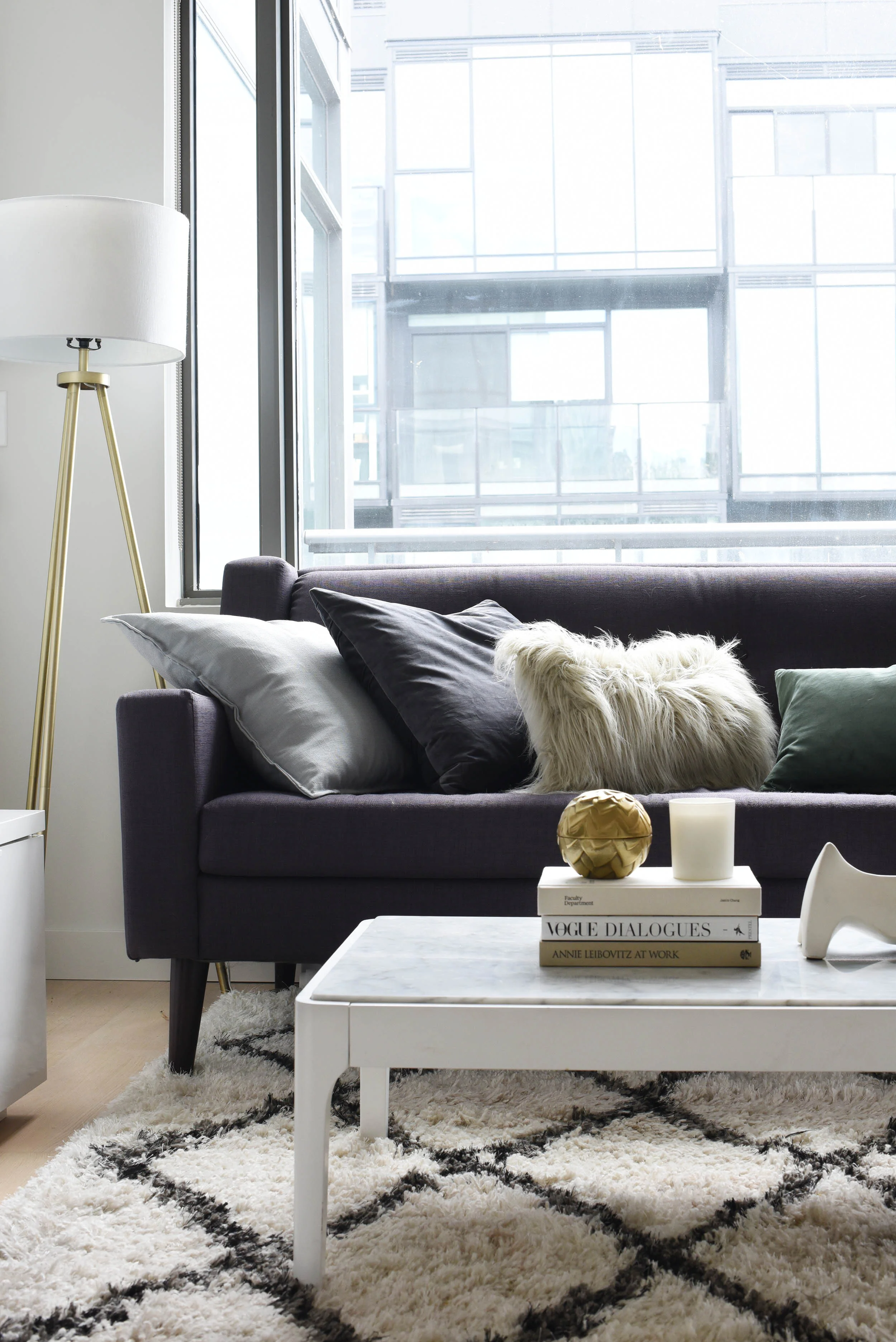 Small Spaces : How I Styled our Living Room