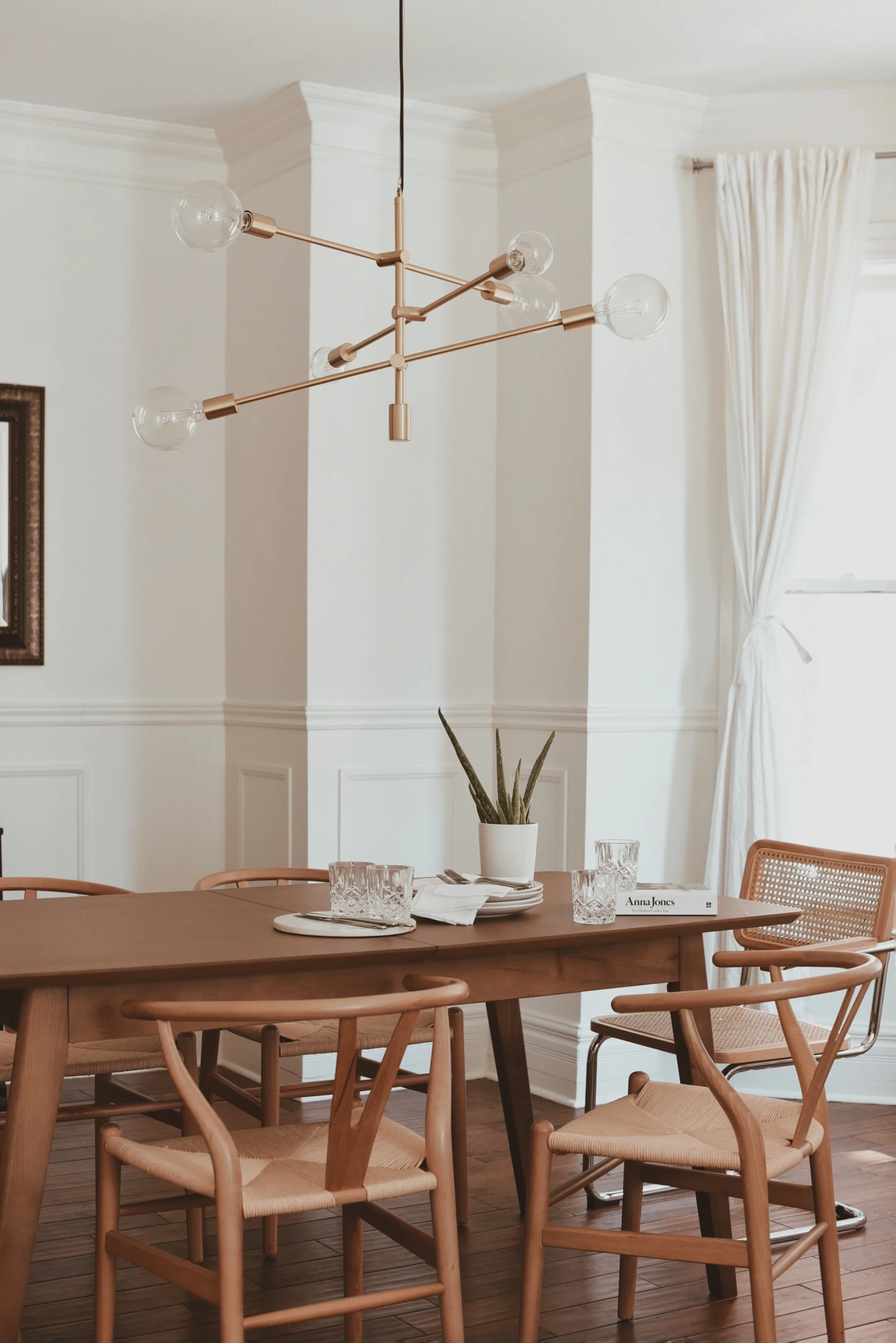 At Home: Dining Room Room