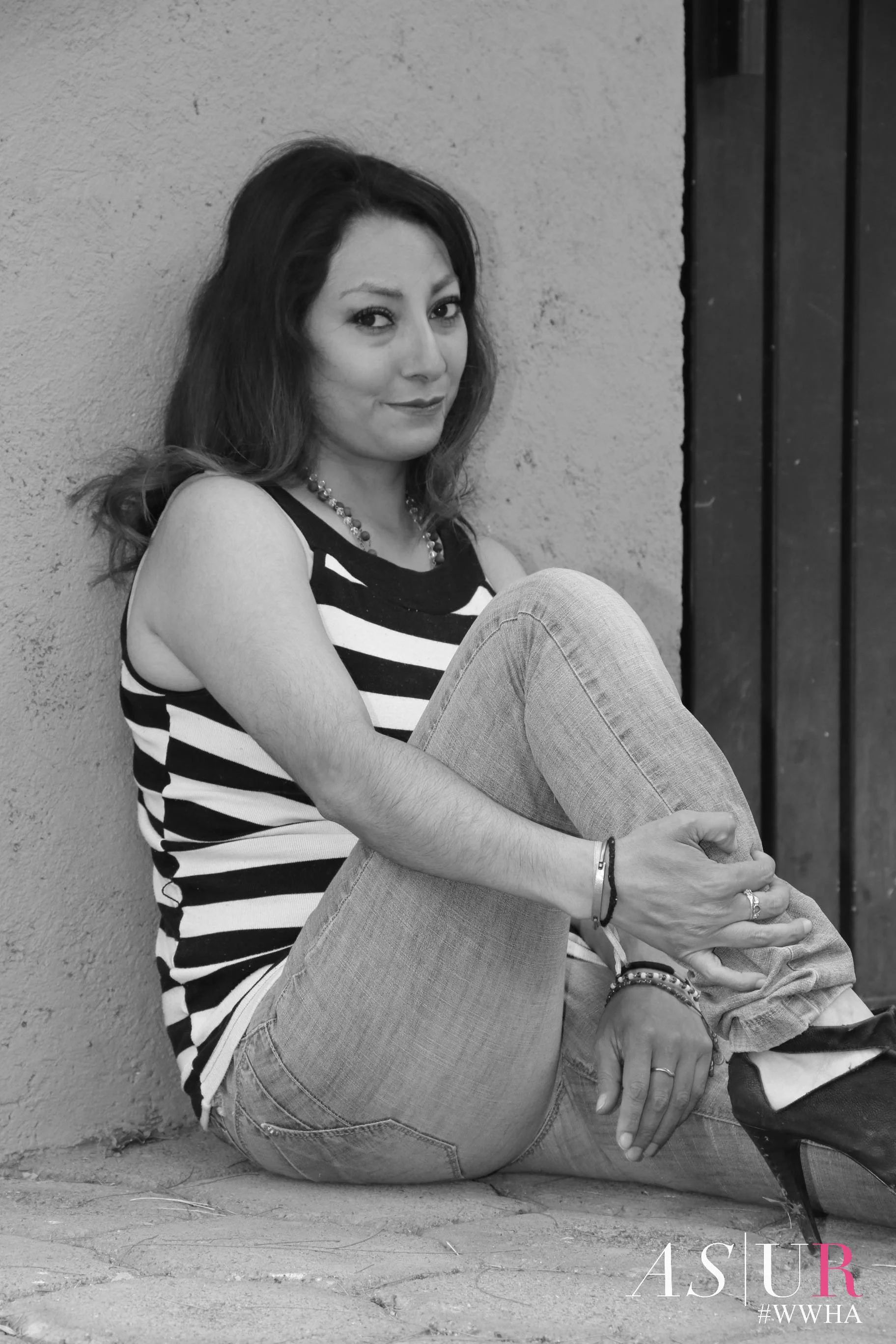 ELIZABETH R B&W02.JPG