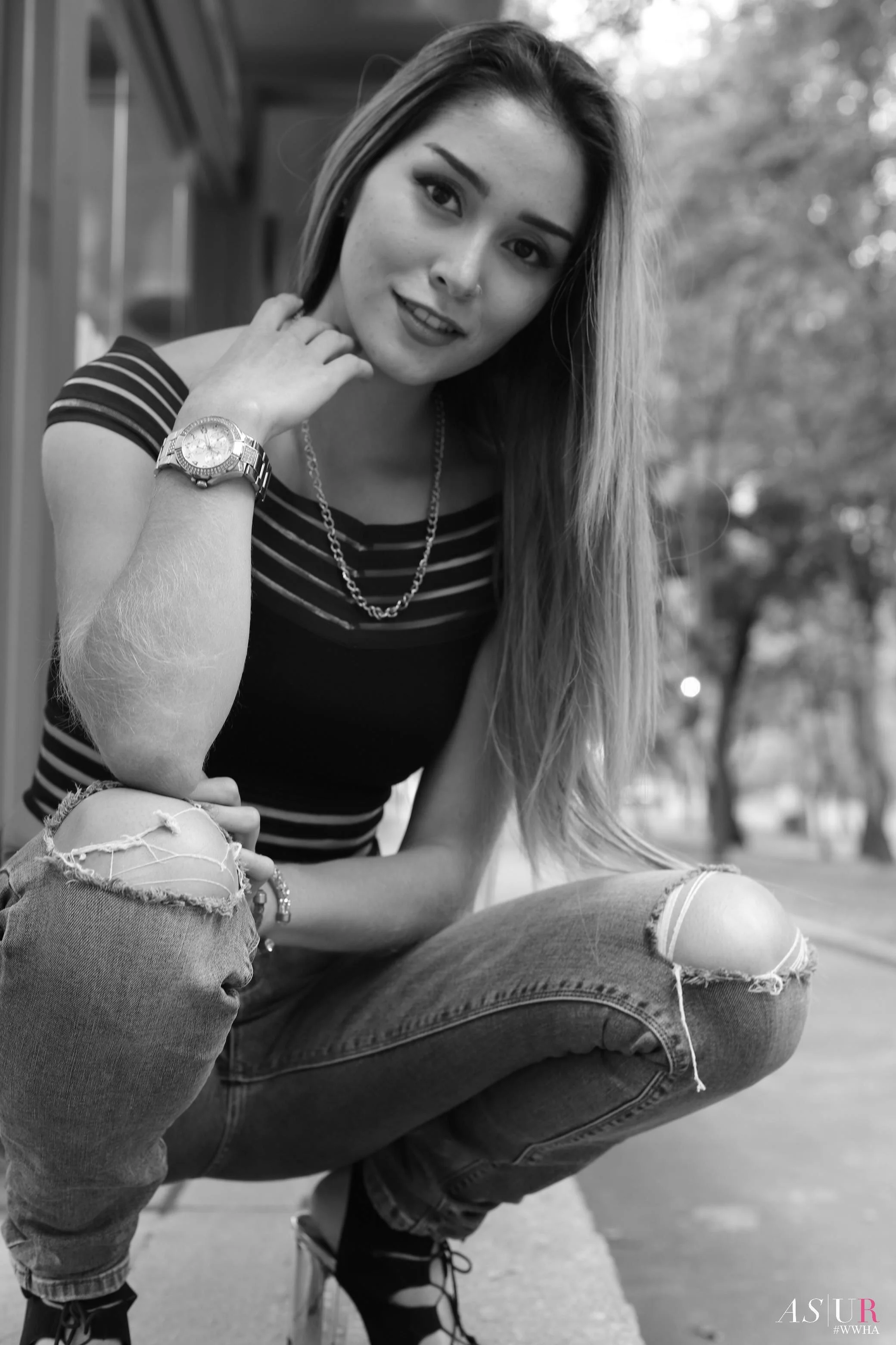 DANIELA B&W16.JPG