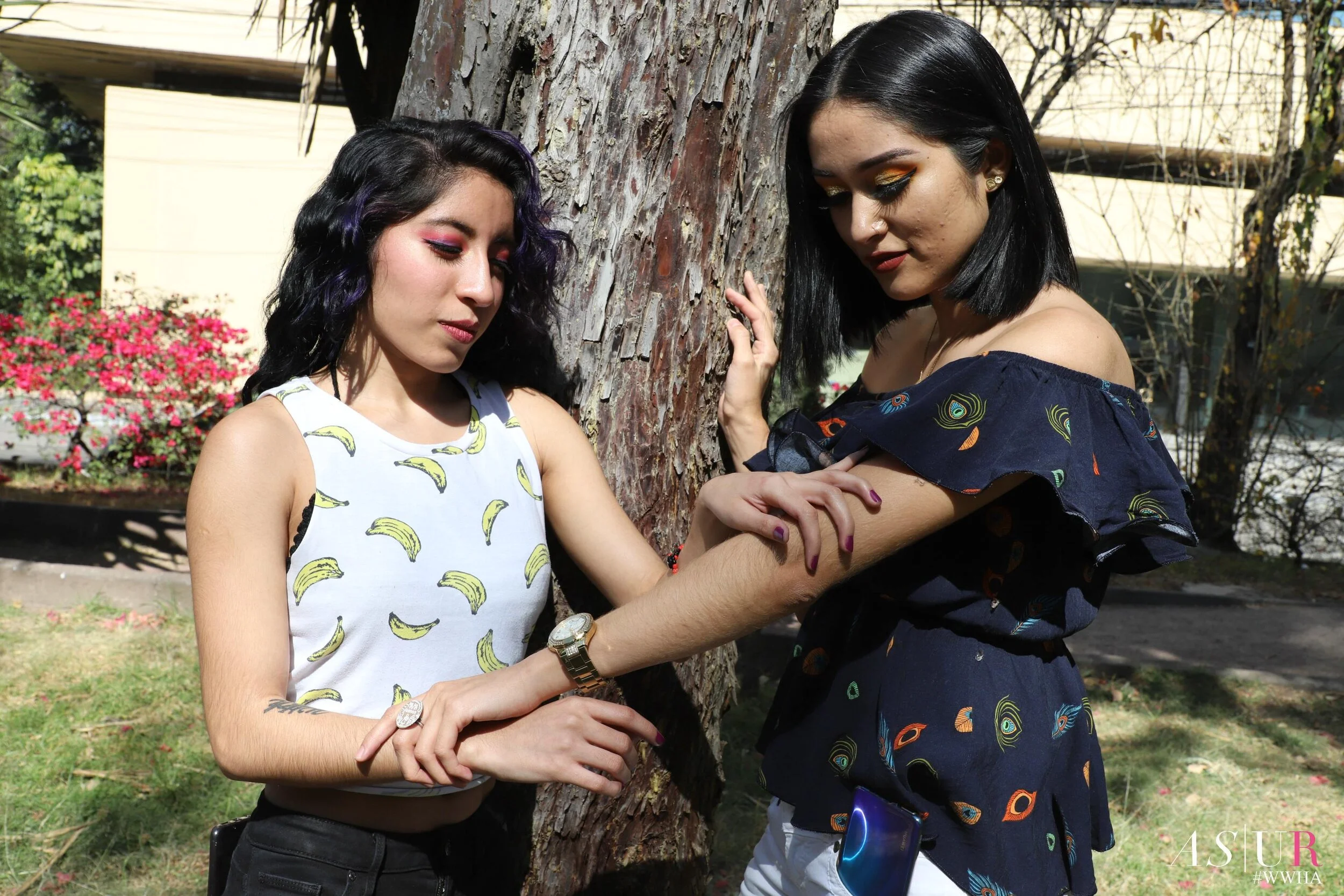 DANIELA & VIANEY A47.JPG