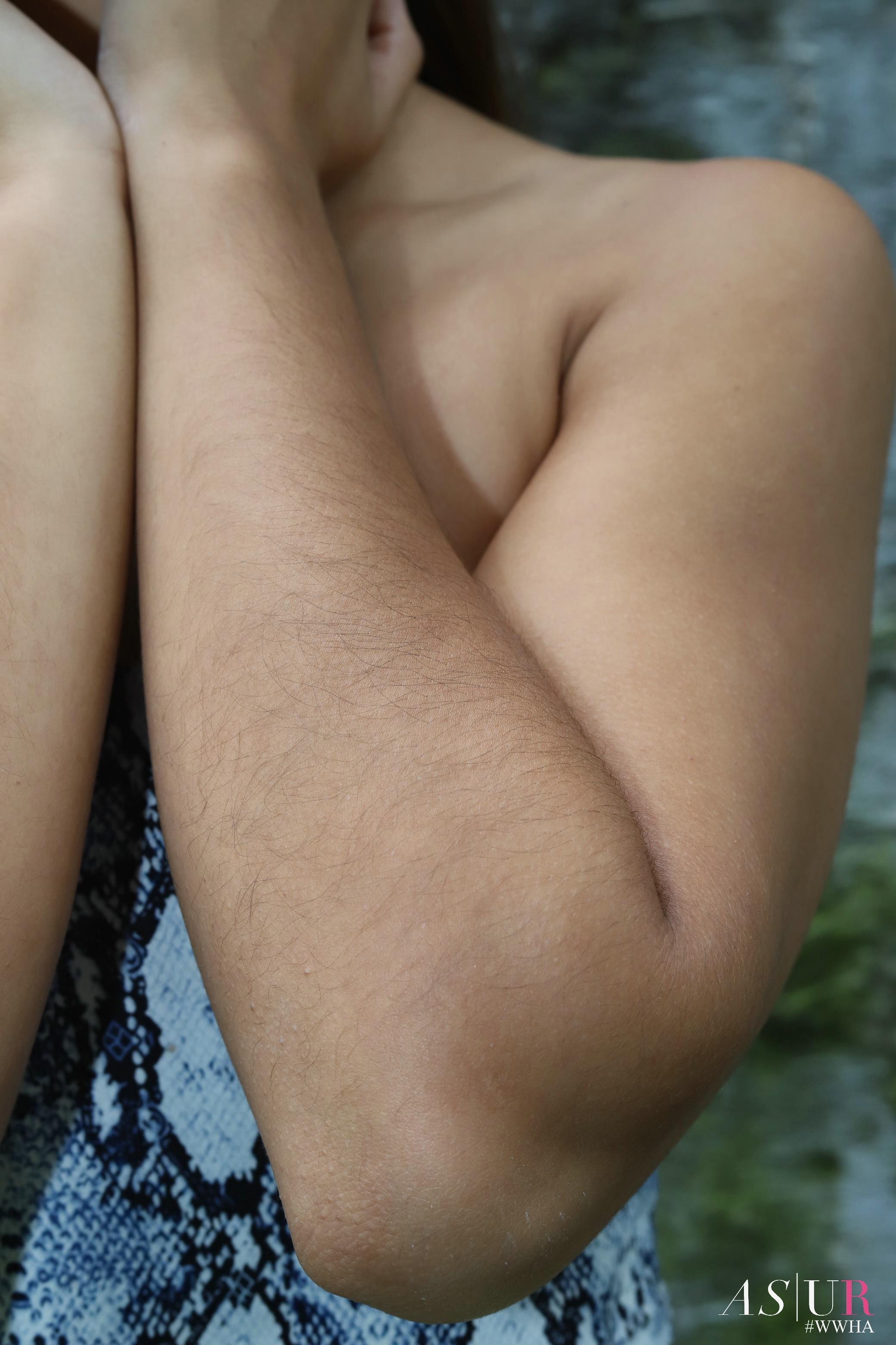 Johana2 (Closeups) Gallery 18 Nov 4 2020