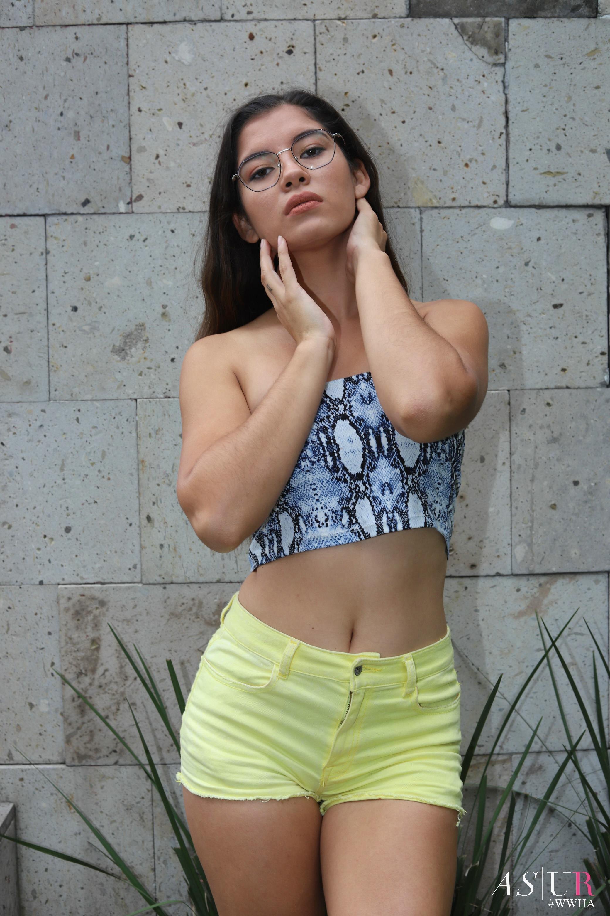 Johana2 Gallery 19 Dec 9 2020