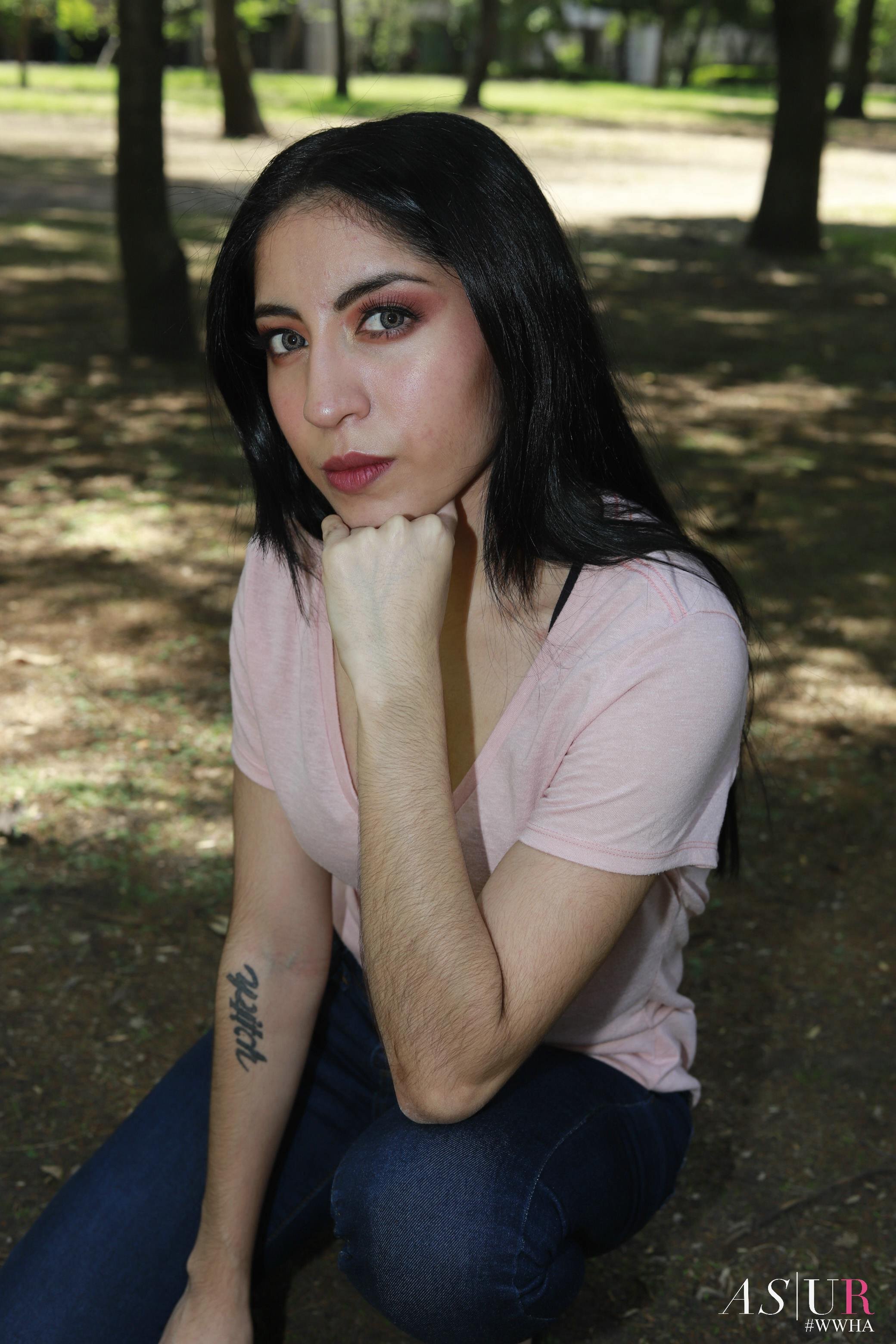 Vianey Gallery 14 Dec 23 2020