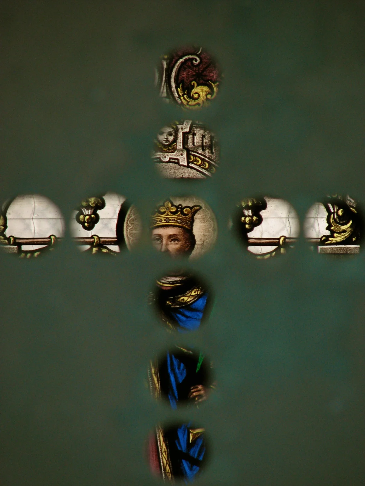 A look-through at Lachaise