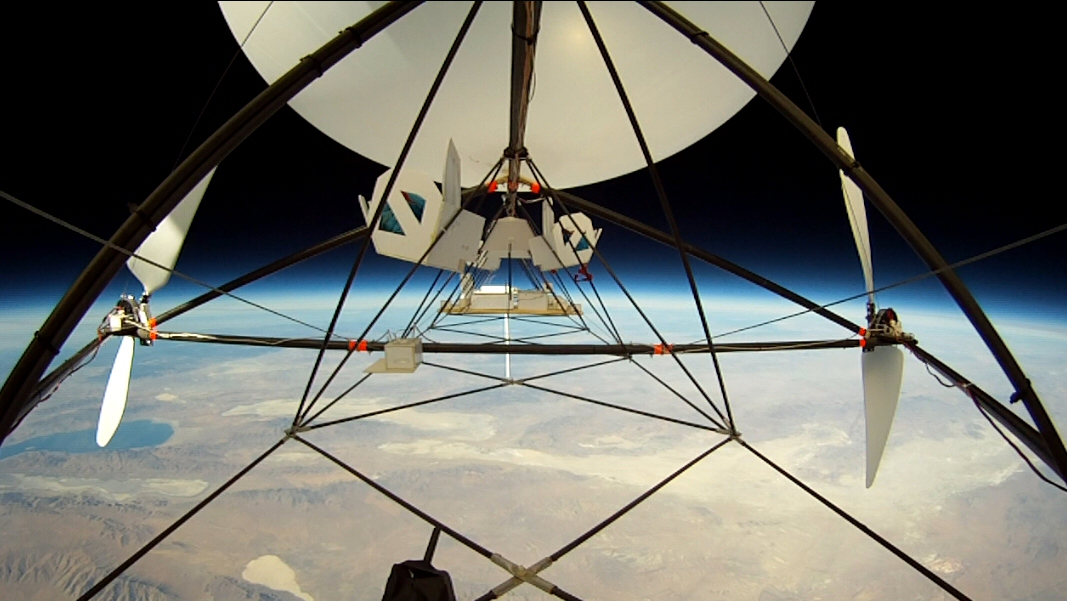 JP Aerospace Tandem airship in Near Space. (Source: JP Aerospace)