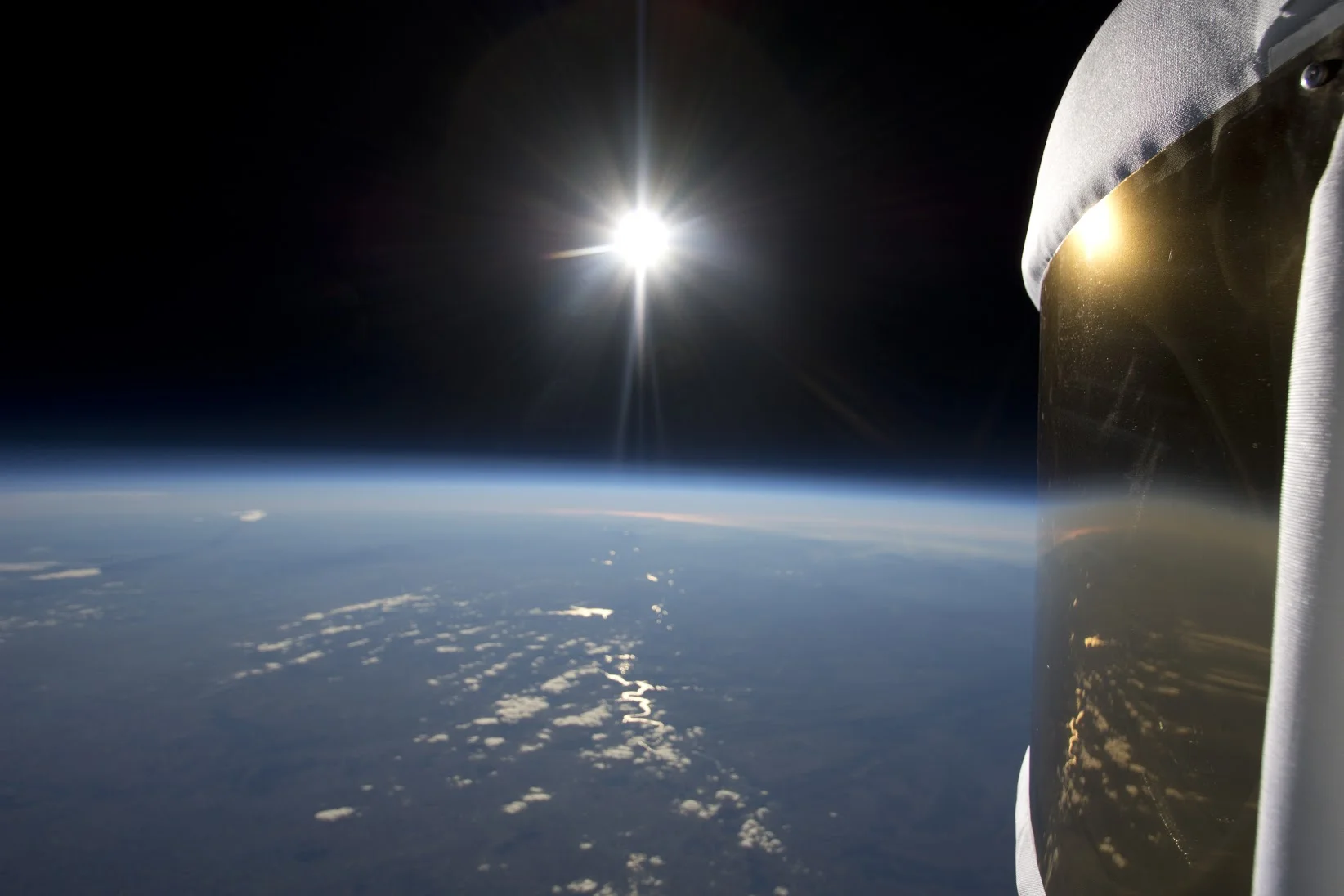 Earth, space, and Sun from a zero2infinity stratospheric test flight. Credit: zero2infinity