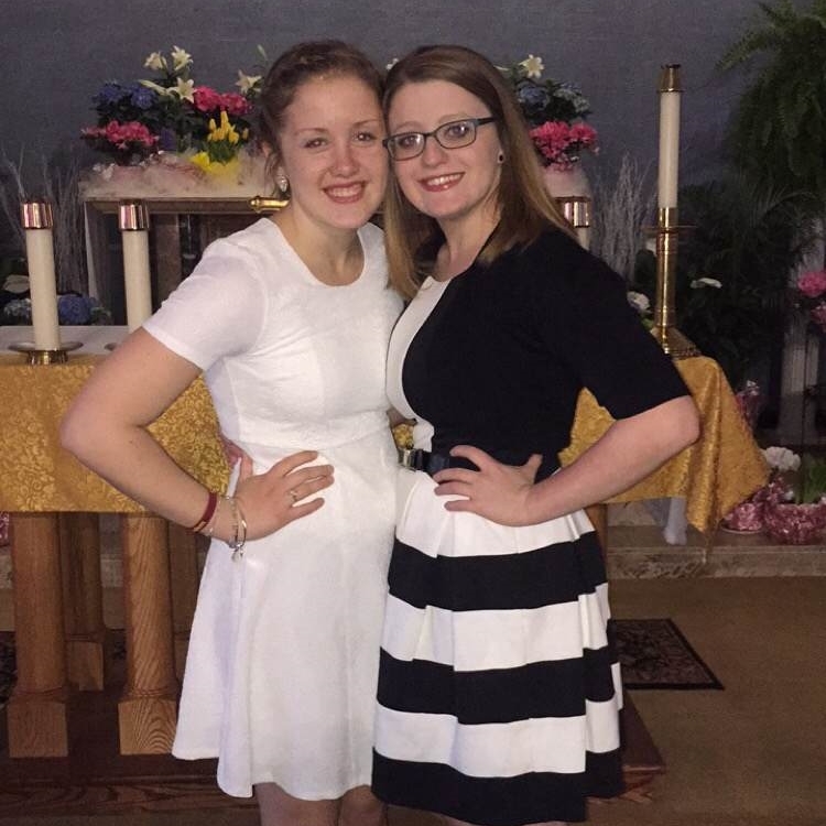 abby lutz (left) with sponsor chloe harman (right)