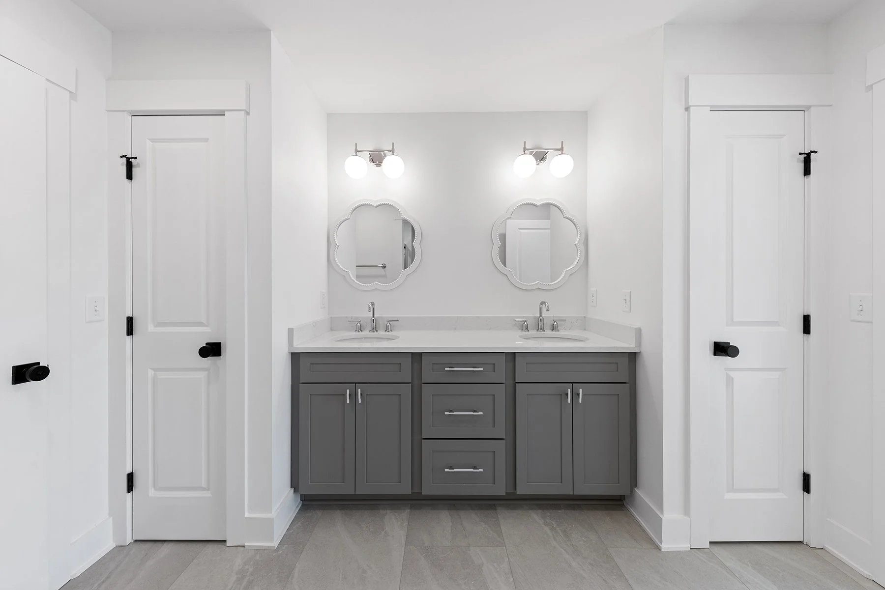 Bathroom 1.jpg