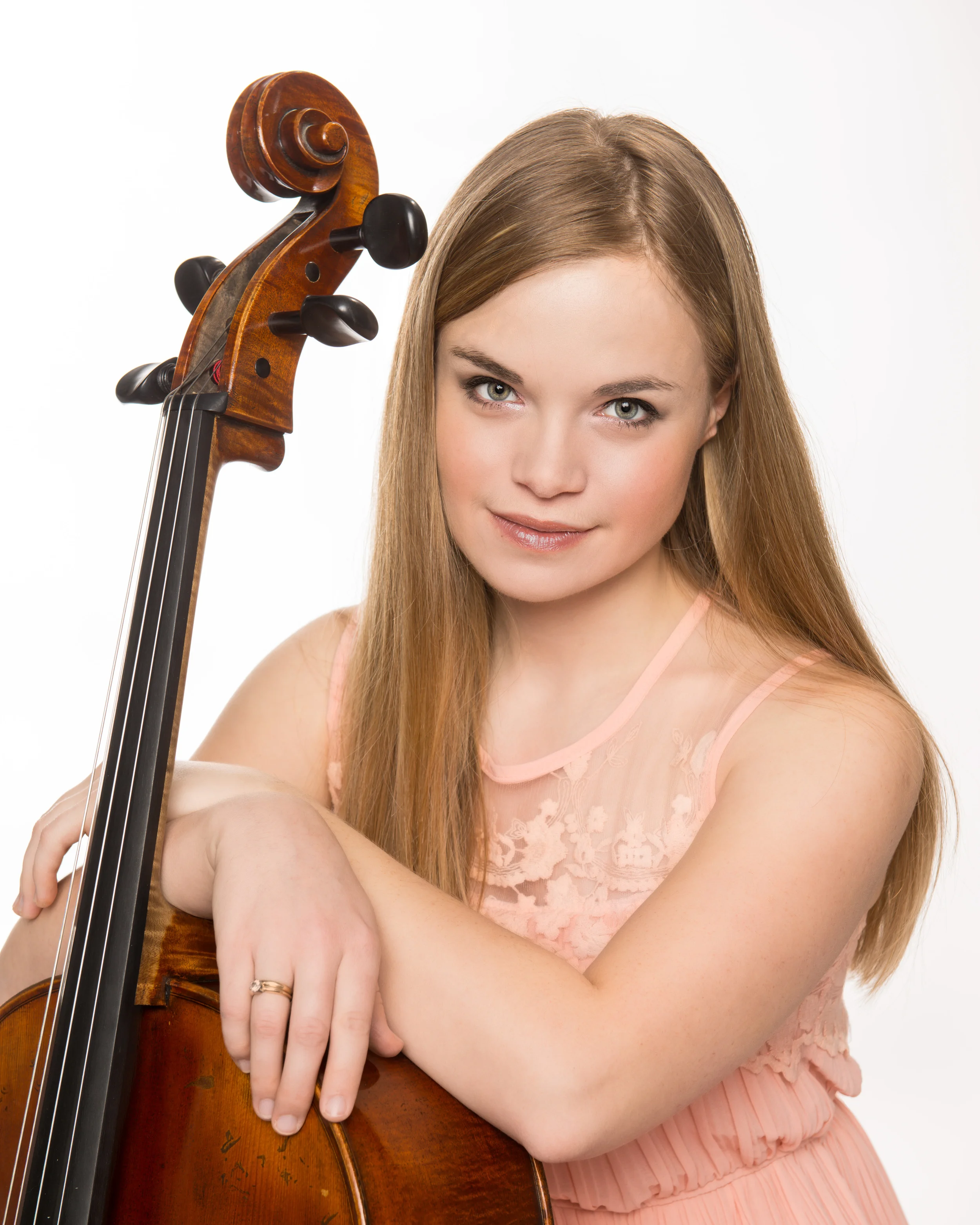 MAphotoAngelika3.jpg