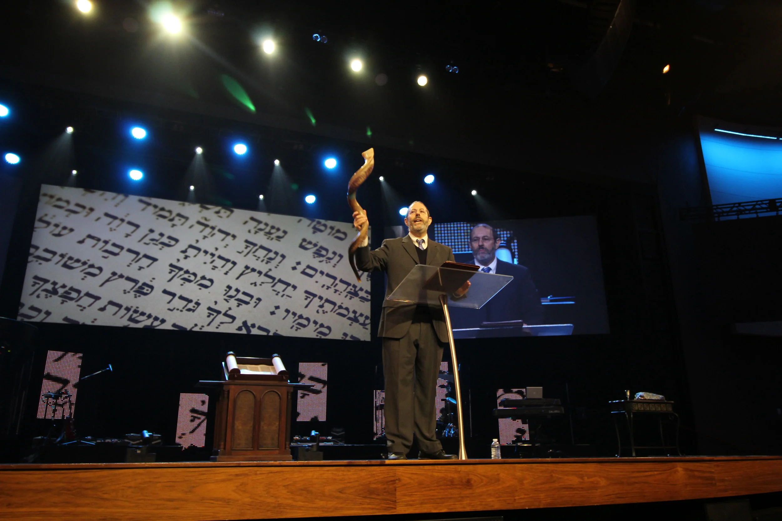 messianic service in nov 2016 113 copy 3.jpg