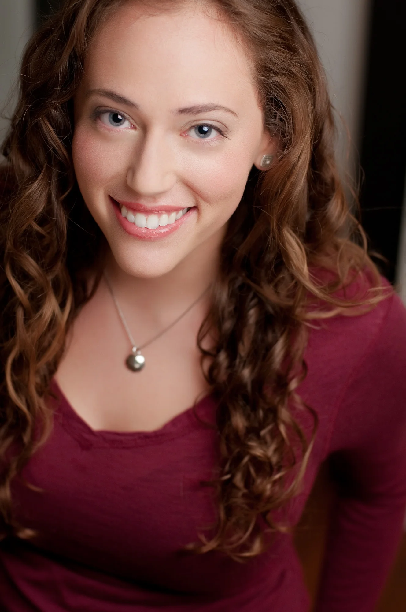 Samantha Glovin Headshot.jpg