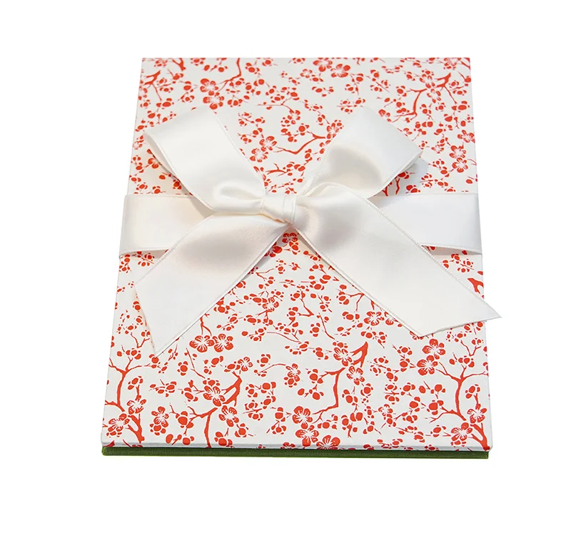 handmade wedding album for photos