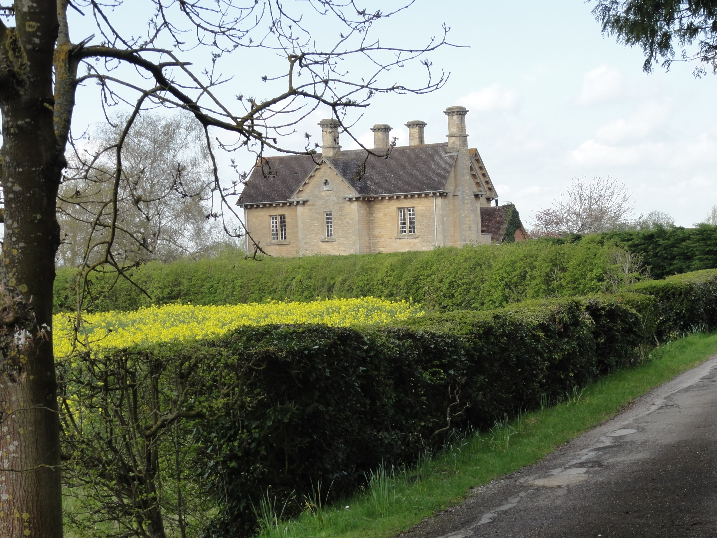 The Moretons Farmhouse viewed from the drive