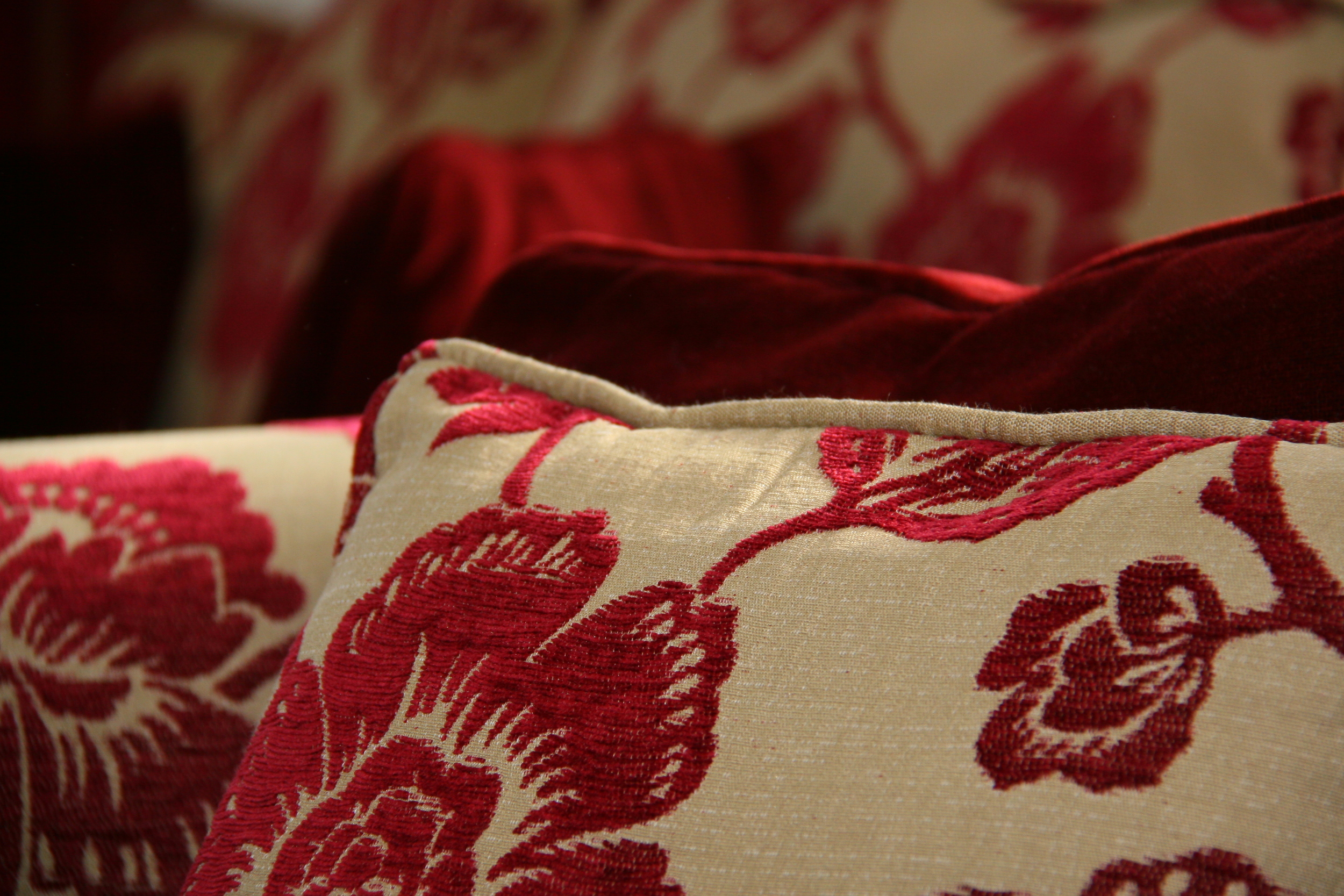 Cosy fabrics in the sitting room