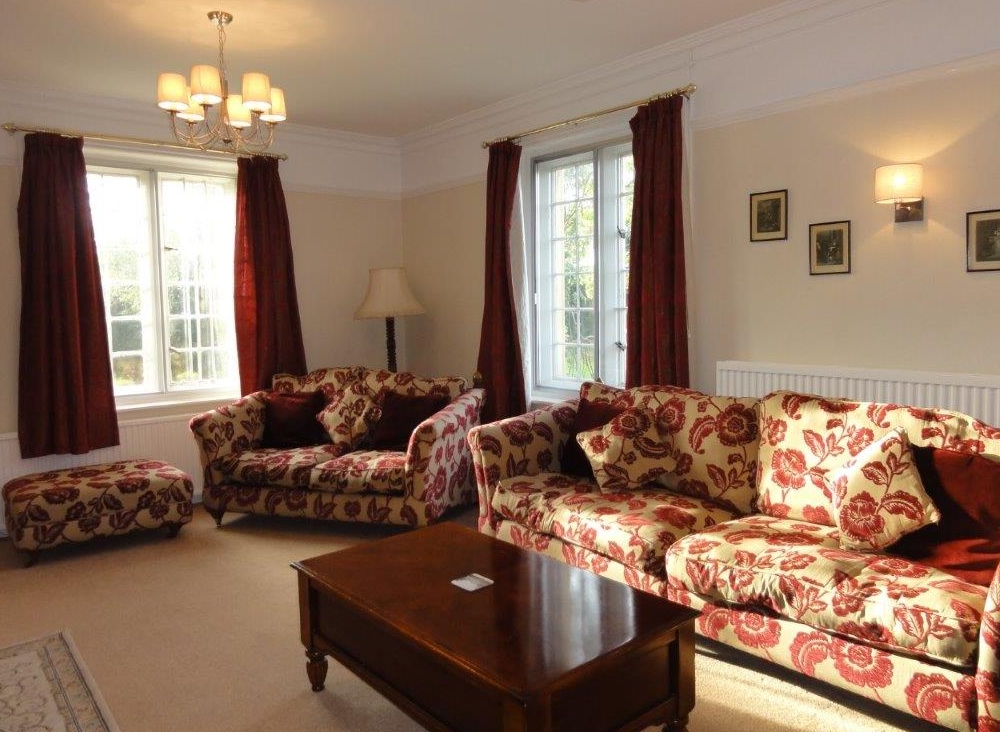 The Moretons Farmhouse sitting room