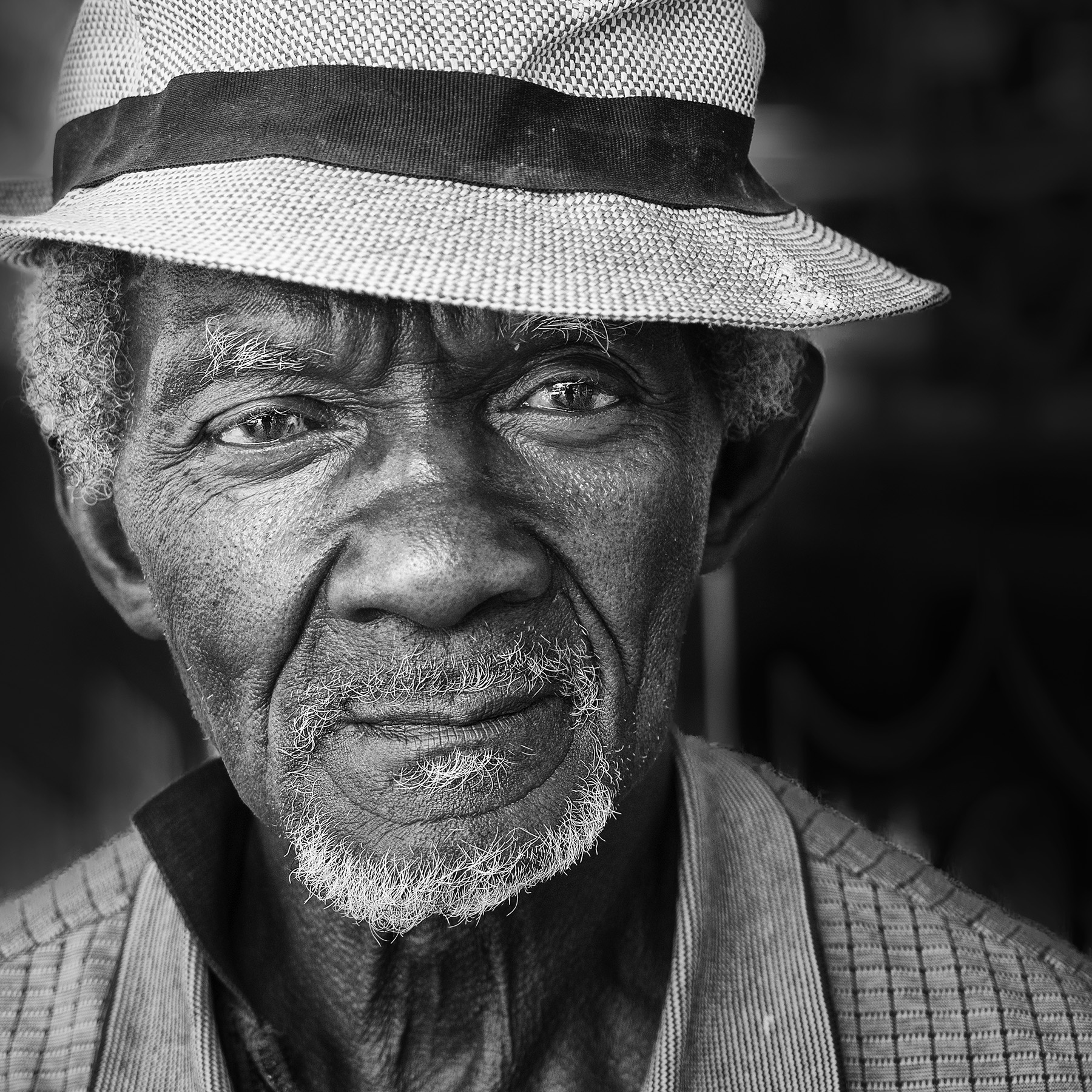 I saw Sam walking into a cut rate liquor store. I could not resist, so I waited outside for about 5 minutes to meet him. He was happy to be photographed and proud to be born and raised in Sarasota. Bob