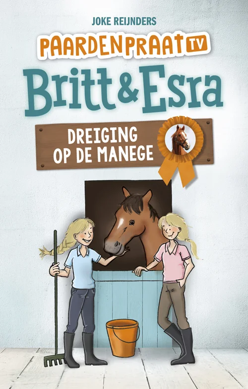 Britt & Esra Dreiging op de manege