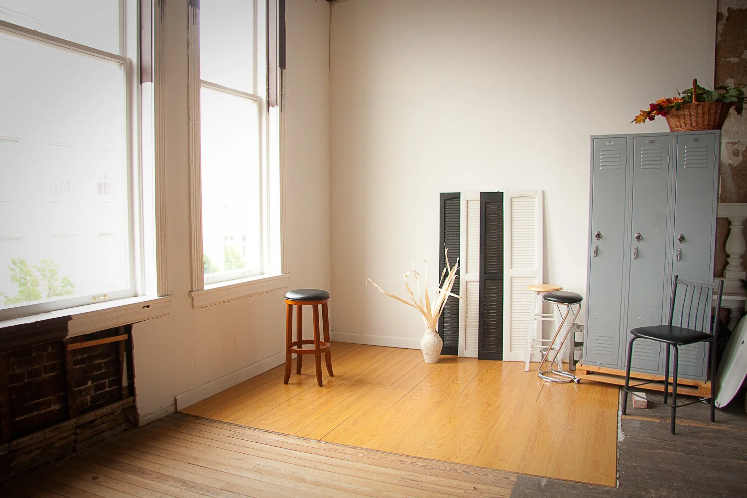 IMG_43862010, interiors.jpg