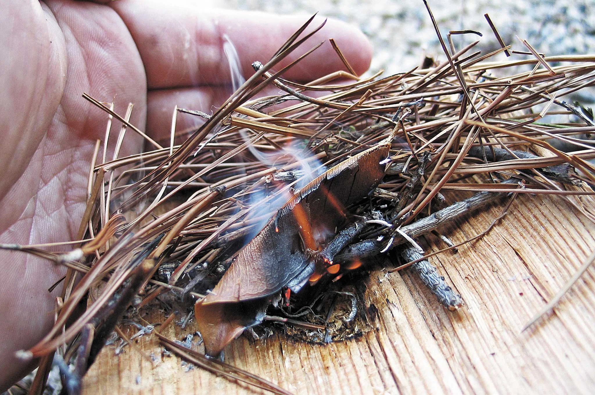 023-fire-starting-methods-bow-drill-hand-drill-method.jpg