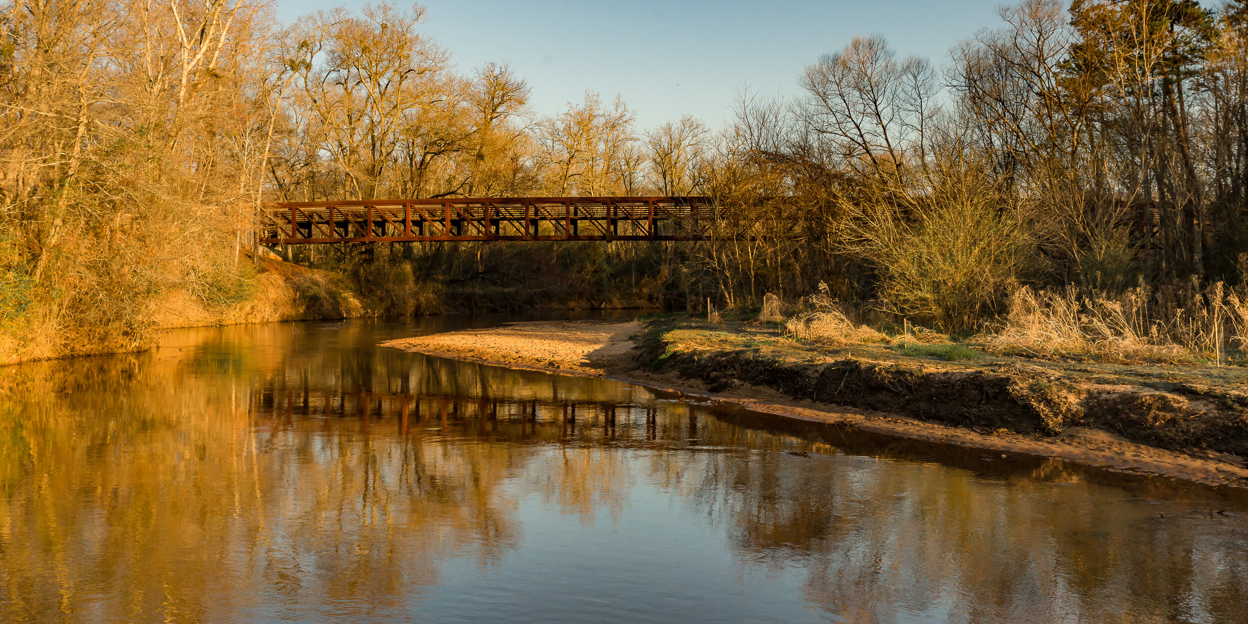 pedestrian bridge over Reedy River 