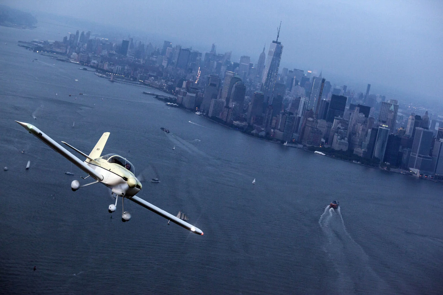 071013_Inc_Flying_0492.jpg