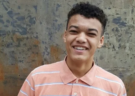 Brown Plays Football and Wrestles at Strake