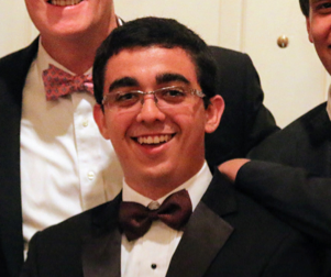 Rafael Bello sings at UNT