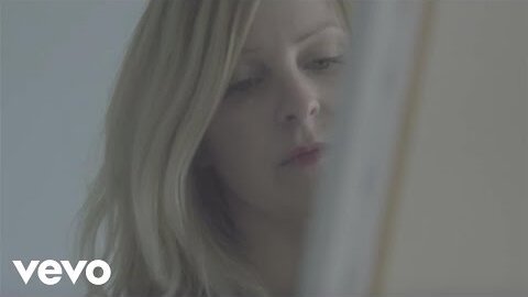 Communist Daughter - Keep Moving