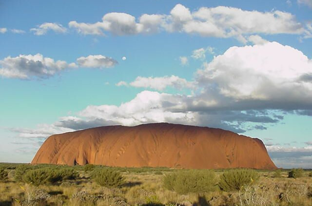 uluru1.jpg