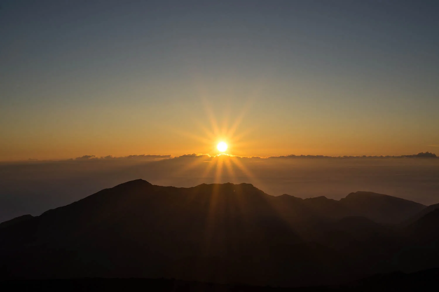 Haleakala Sunrise | 35mm, f/13, ISO 100, 1/60