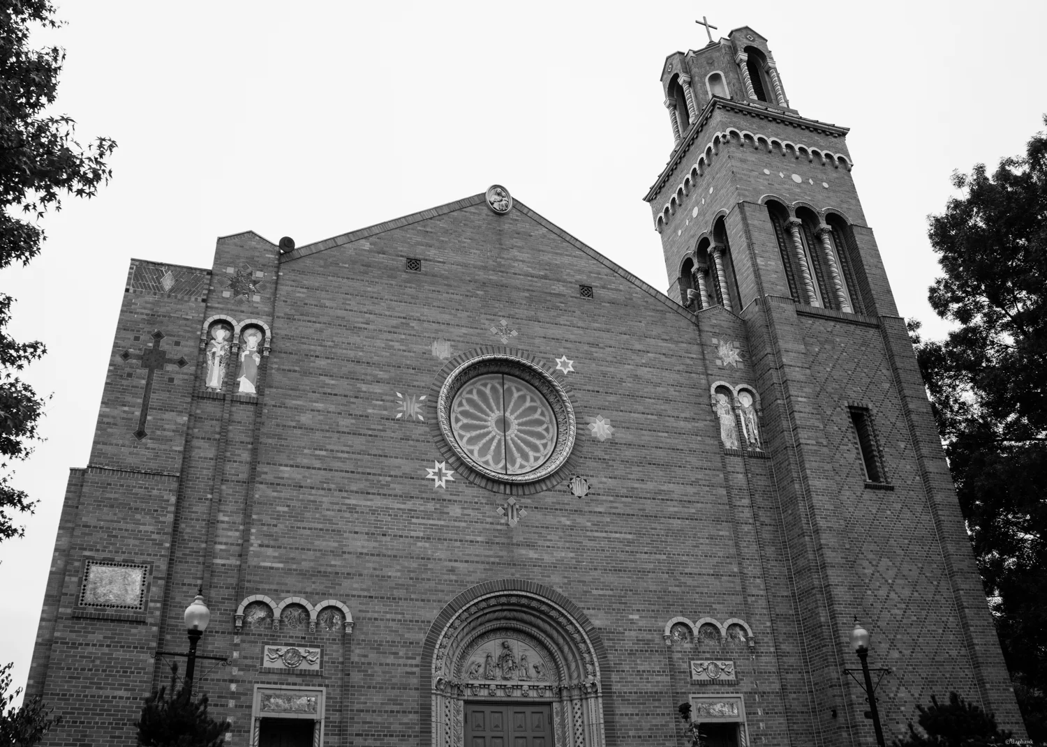 Big Brick Church | 365 Project | September 3rd, 2013 | 18mm, f/8, ISO 100, 1/25