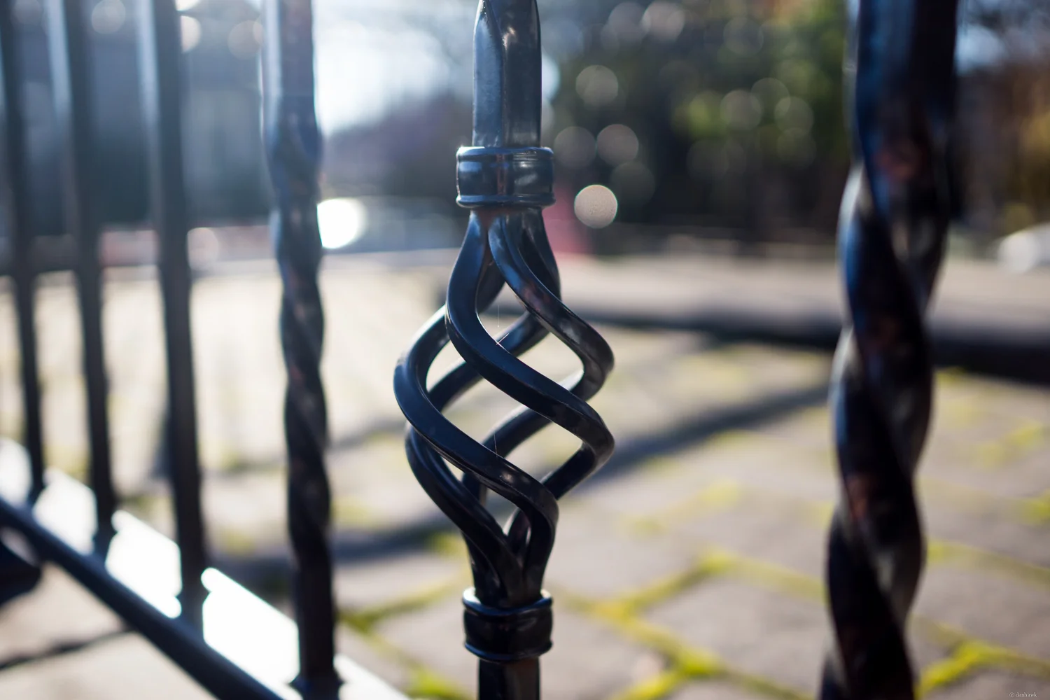 Metalwork | 24mm, f/1.8, ISO 100, 1/1600