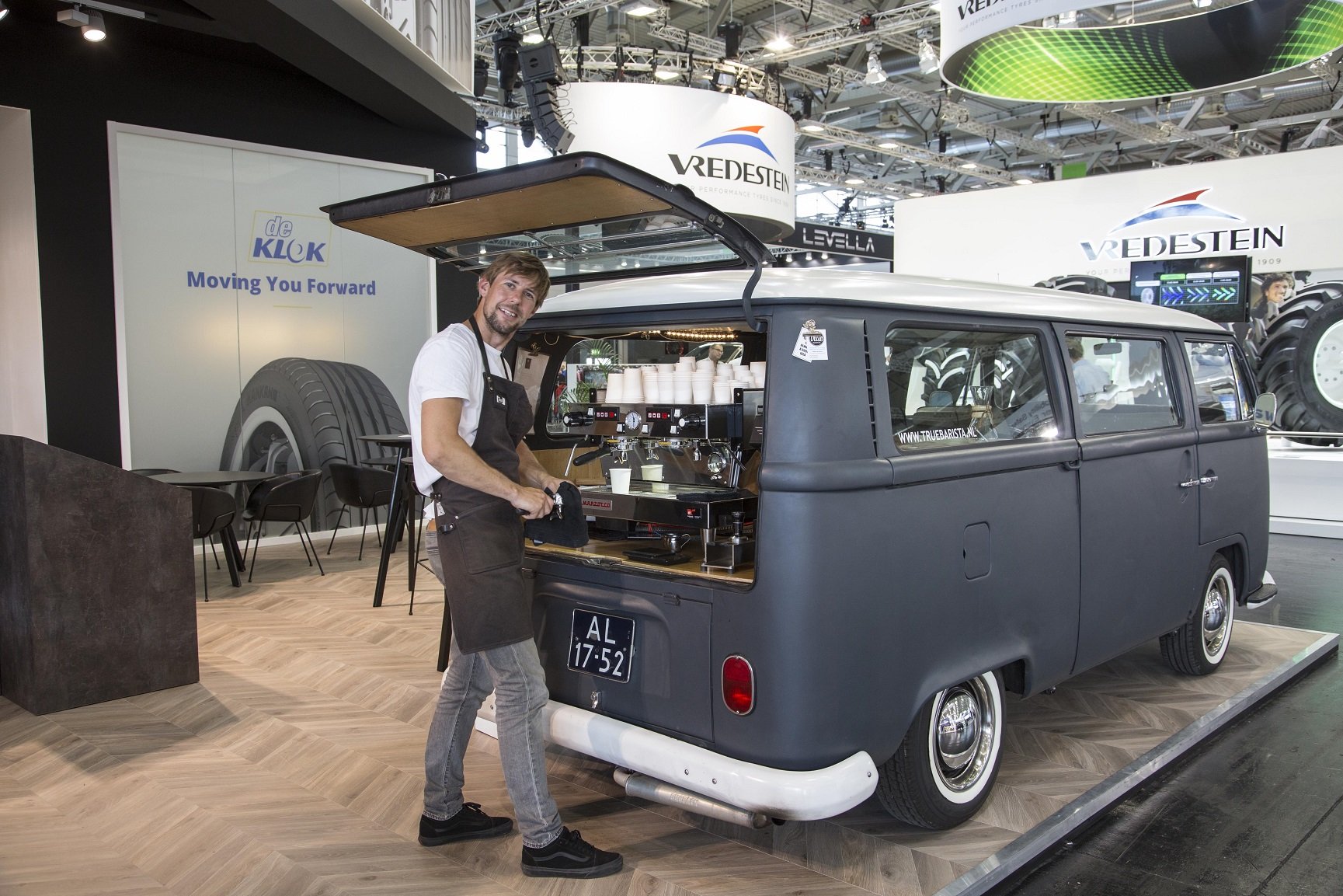 ONZE KOFFIE FOODTRUCK OP DE BEURSSTAND TIJDENS "THE TIRE COLOGNE"