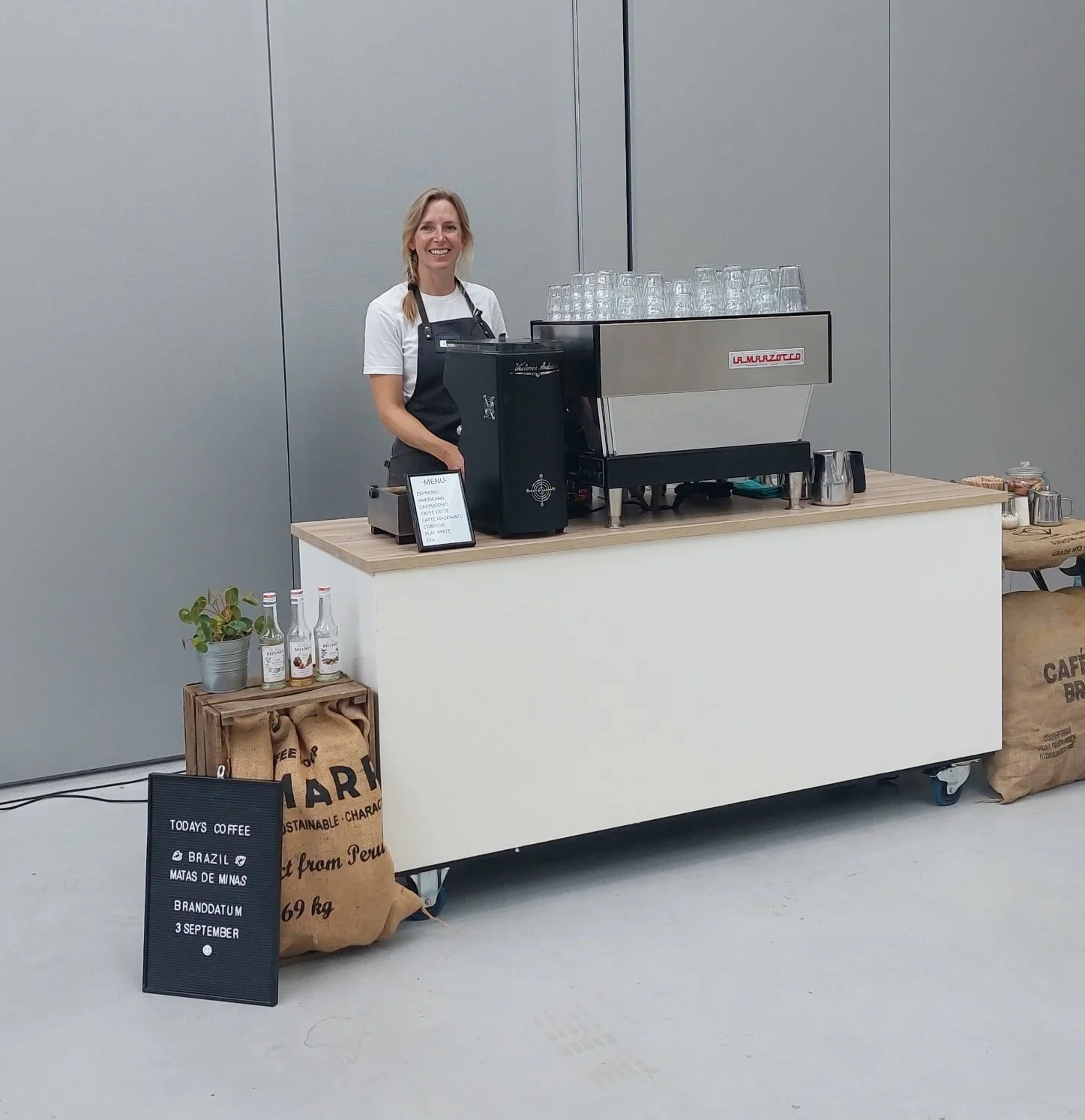 Mobiele espressobar huren(1).jpg