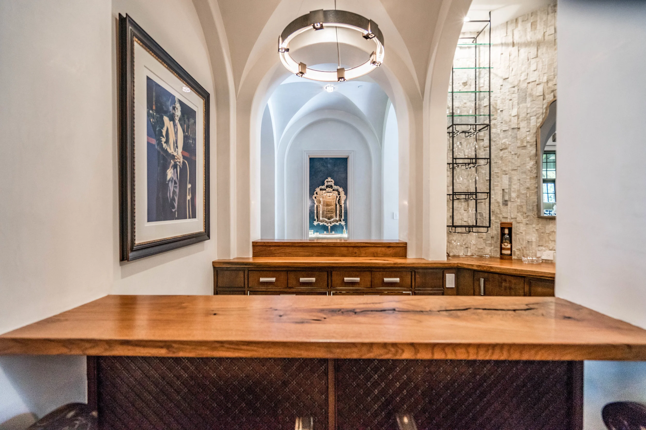 Bar a3.jpg