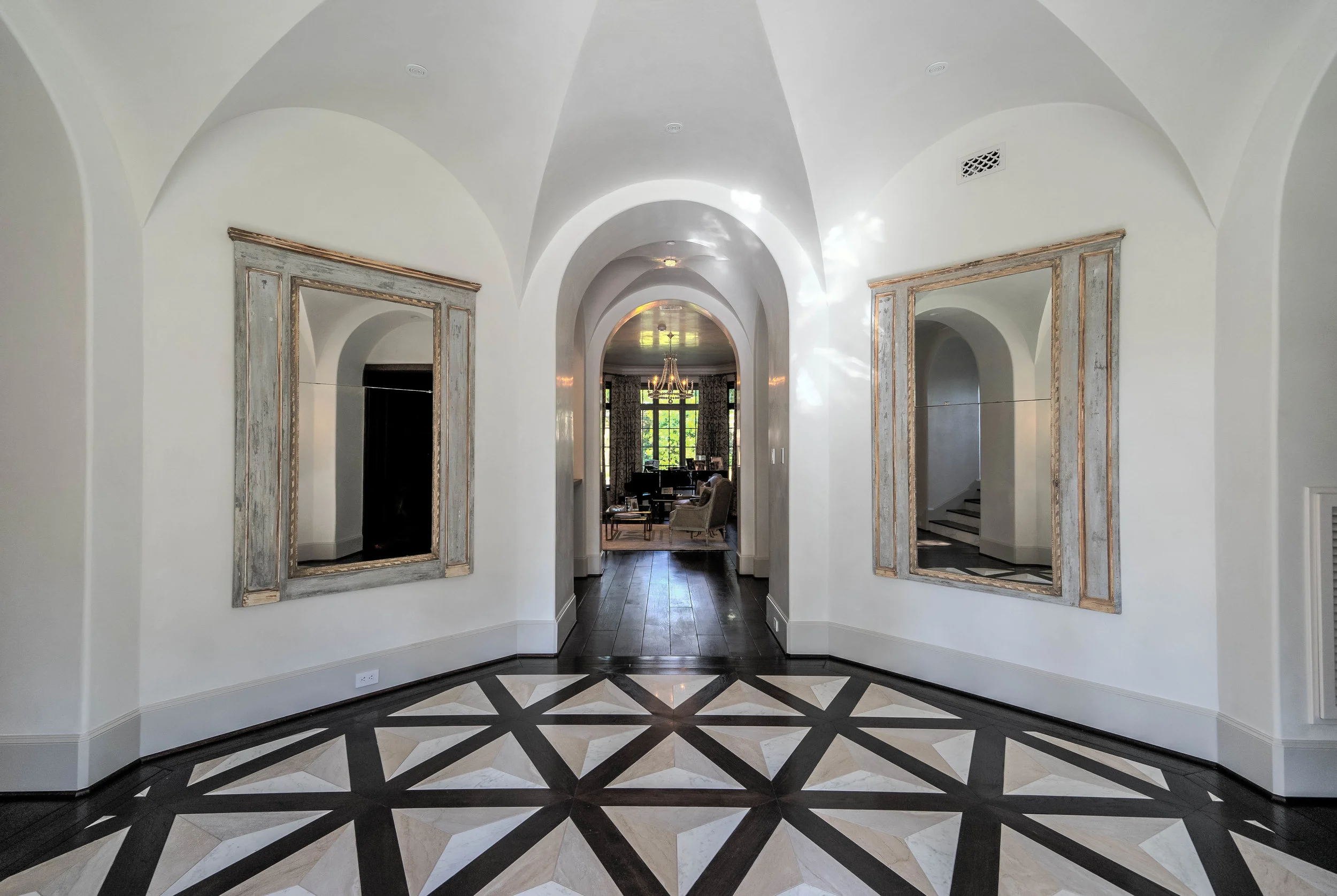 Front door Entryway.jpg