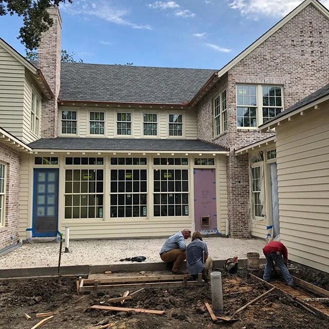 Longmont site development is under way along with the standing seam copper roofing!
Let&rsquo;s see if the rain stays away long enough for us to pour the flatwork. .
.
.
.
PM: @sbushek Architecht: @paulnbrowarchitect #apbuilders #houstonbuilder #fine