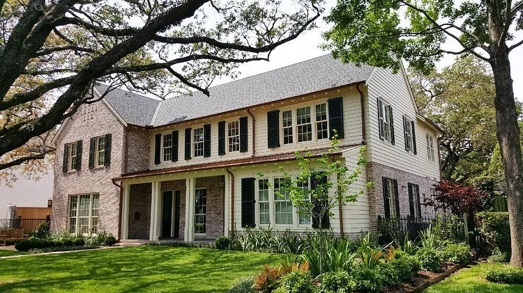 Shutters ✅
A big thanks to @fcwoodworx2011 and his team of craftsman for bringing this project across the line. She&rsquo;s a beauty! 
Architect: @paulnbrowarchitect 
Designer: @lucaseilersdesign 
PM: @sbushek