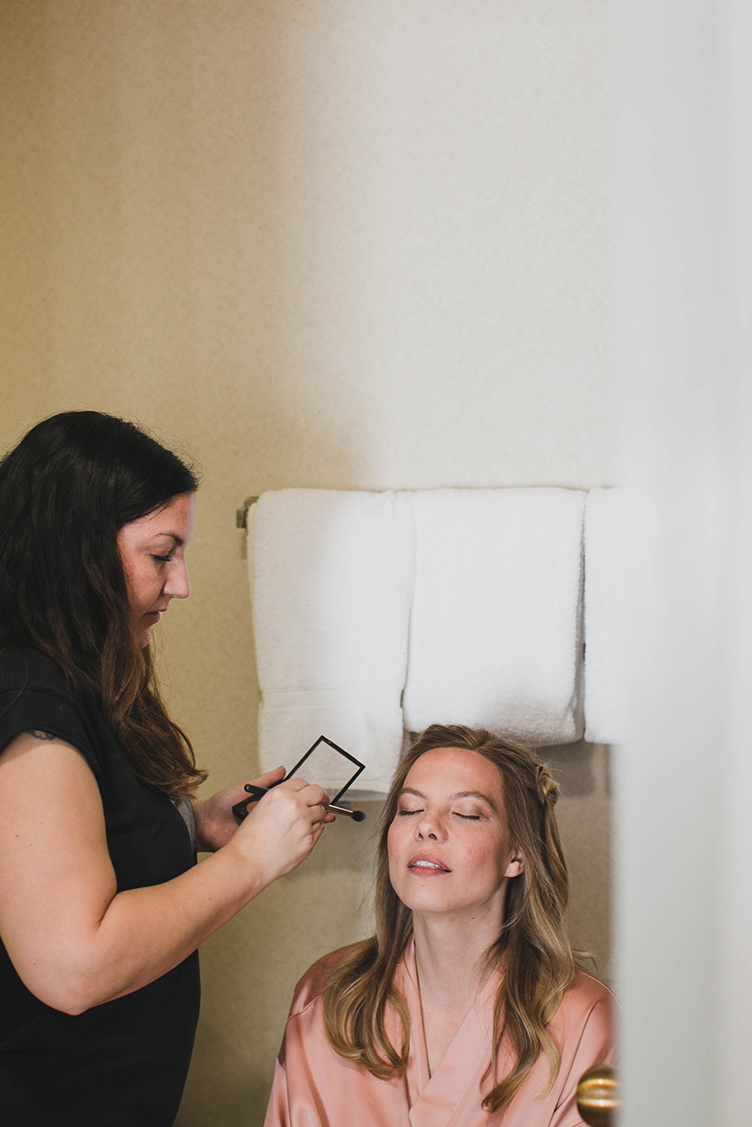 ToledoOhioWeddingPhotographerParkInnToledo-012.JPG