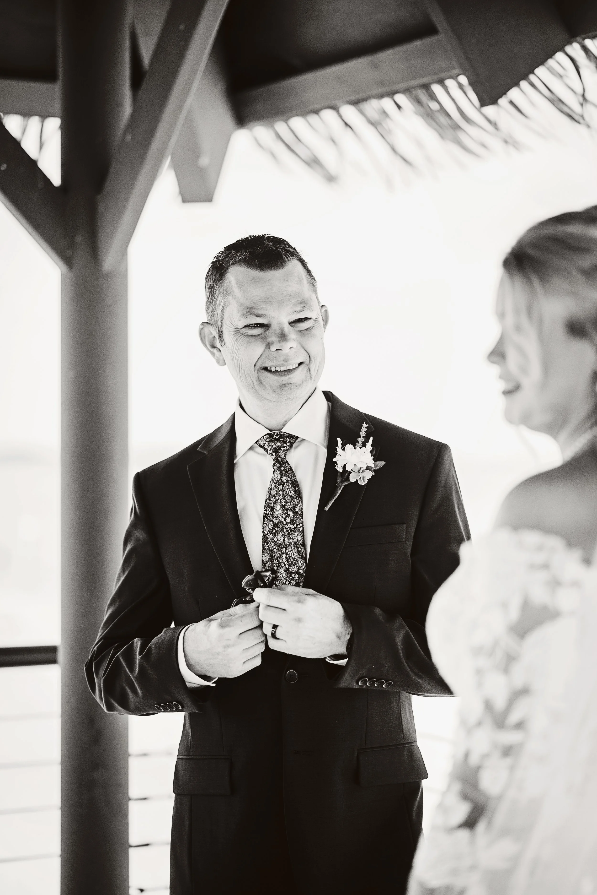 Sara+ZackSneakPeek-26.jpg