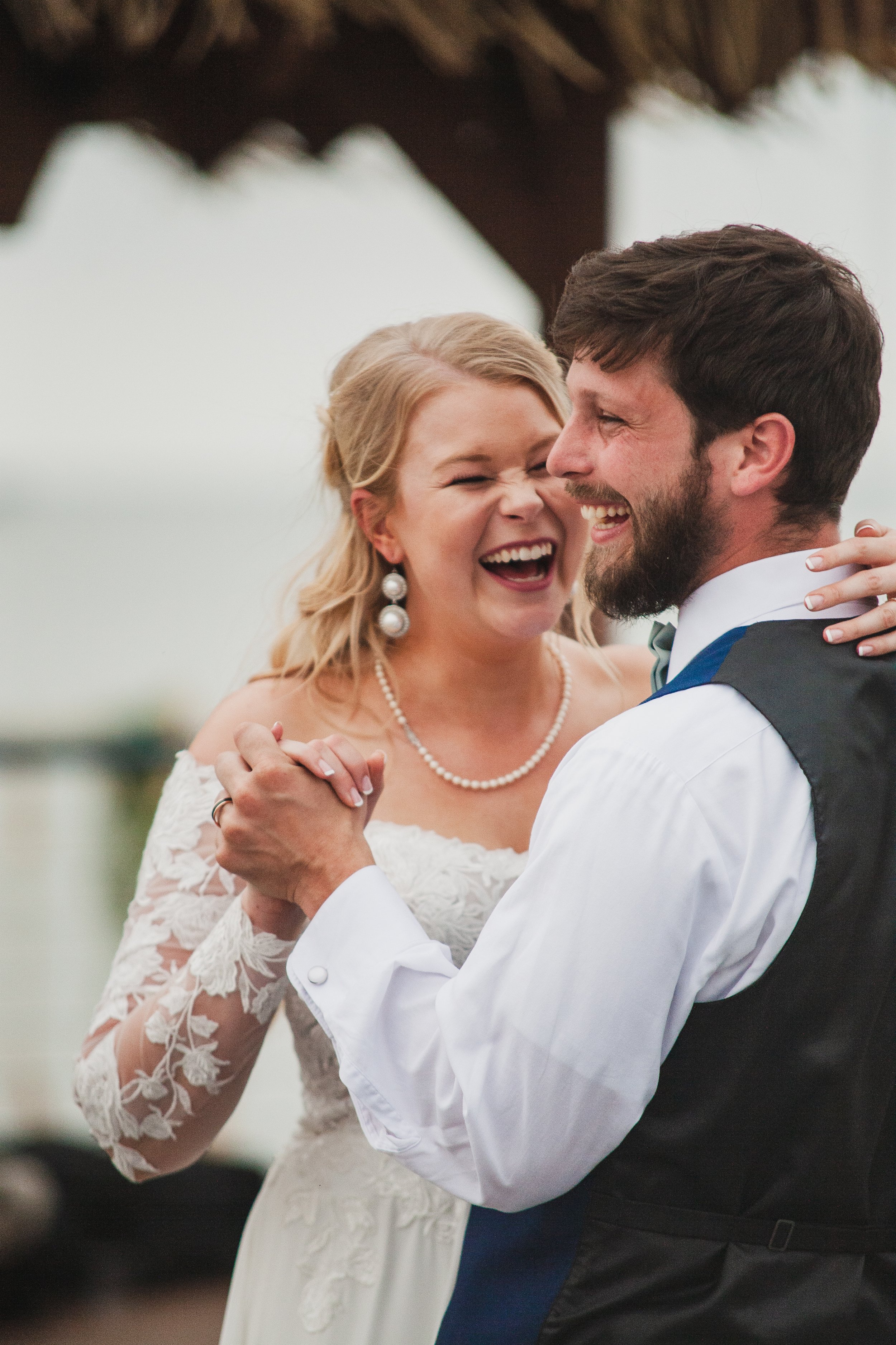 Sara+ZackSneakPeek-76.jpg