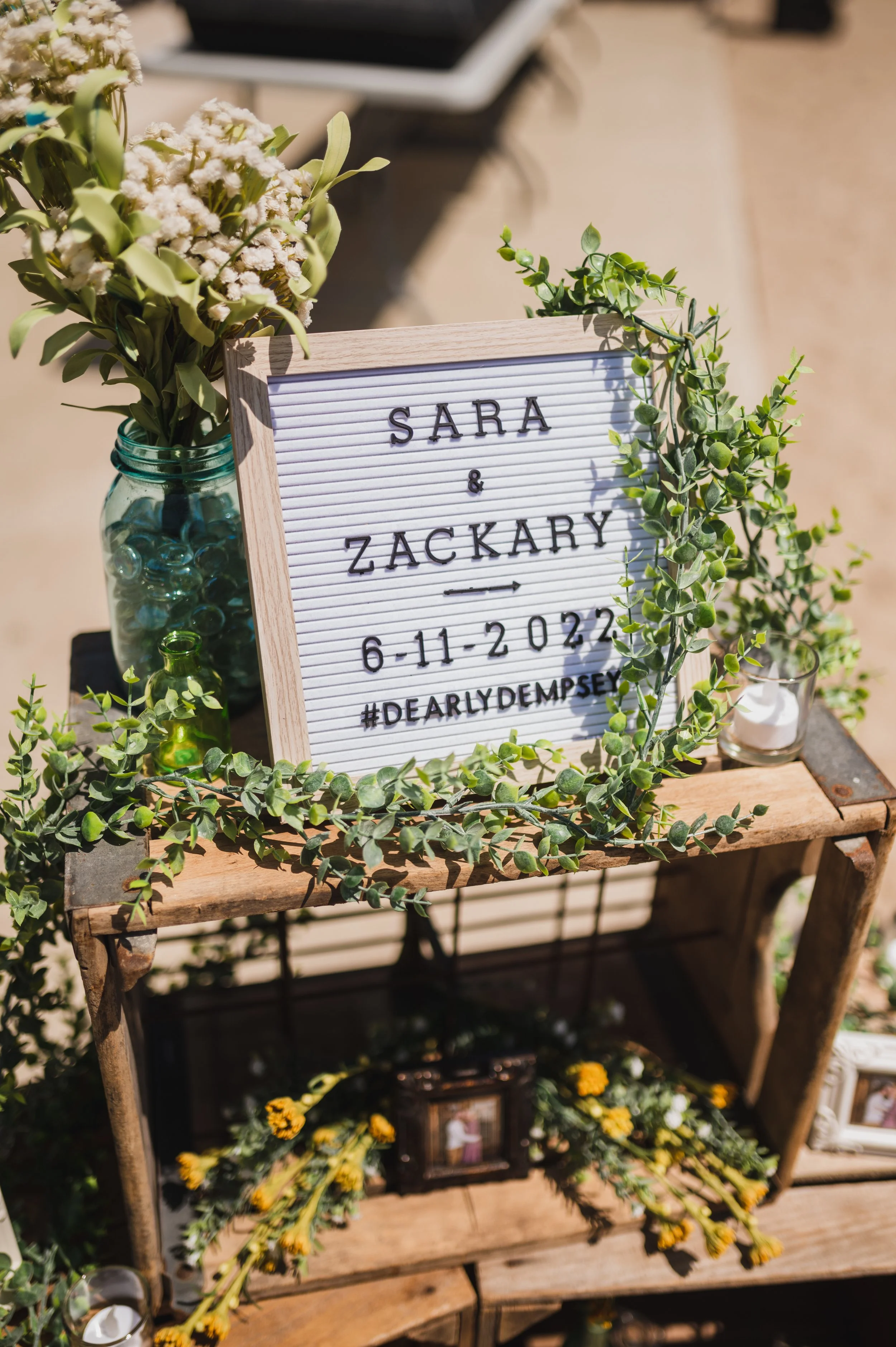Sara+ZackSneakPeek-01.jpg