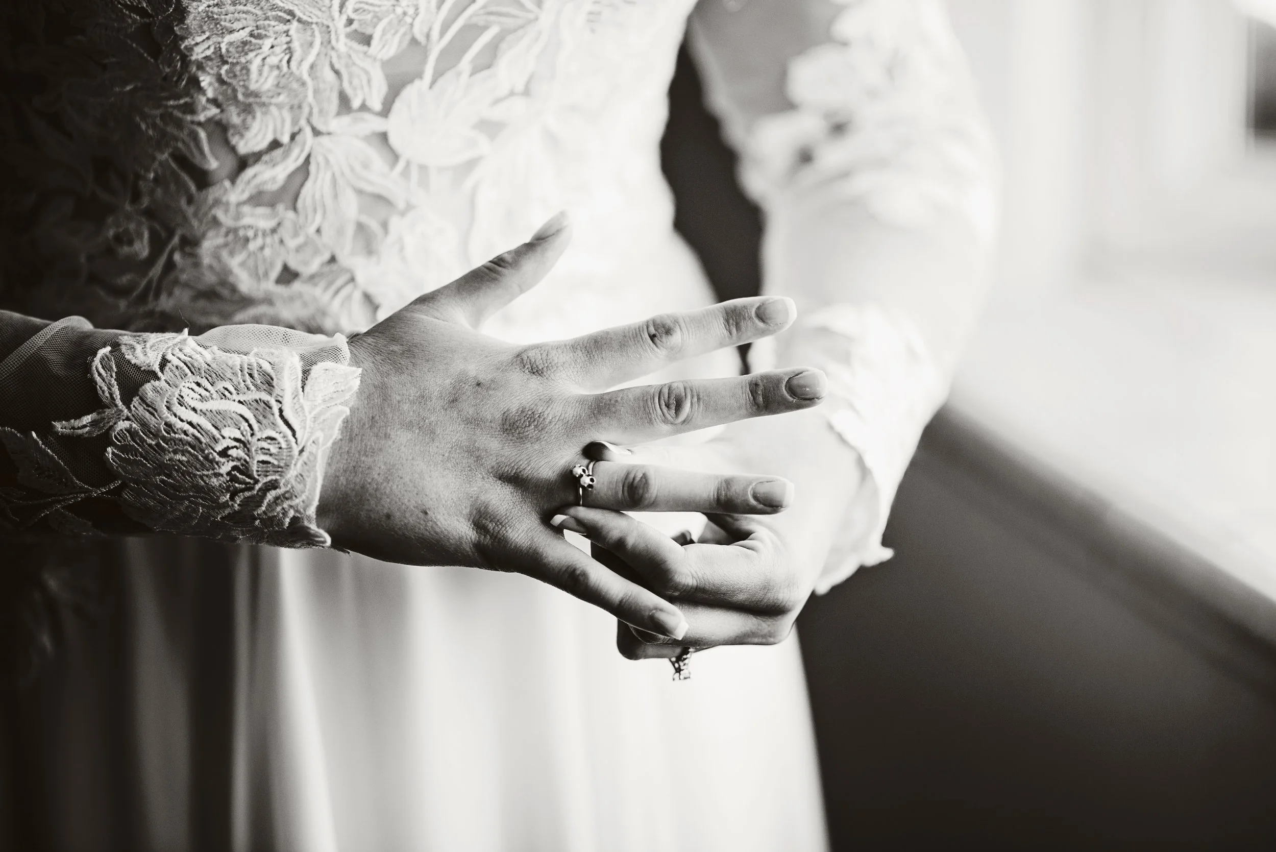 Sara+ZackSneakPeek-12.jpg
