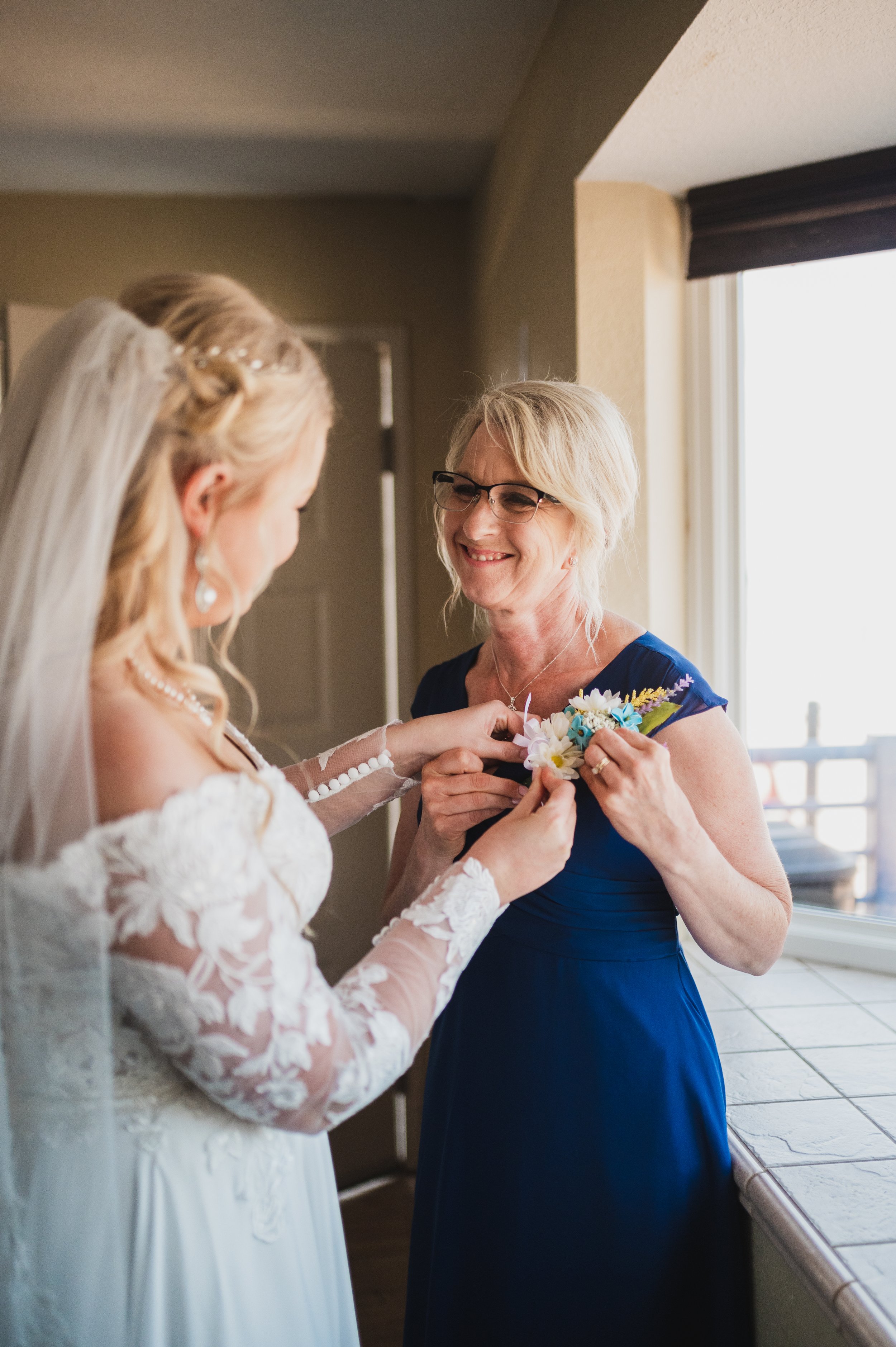 Sara+ZackSneakPeek-13.jpg