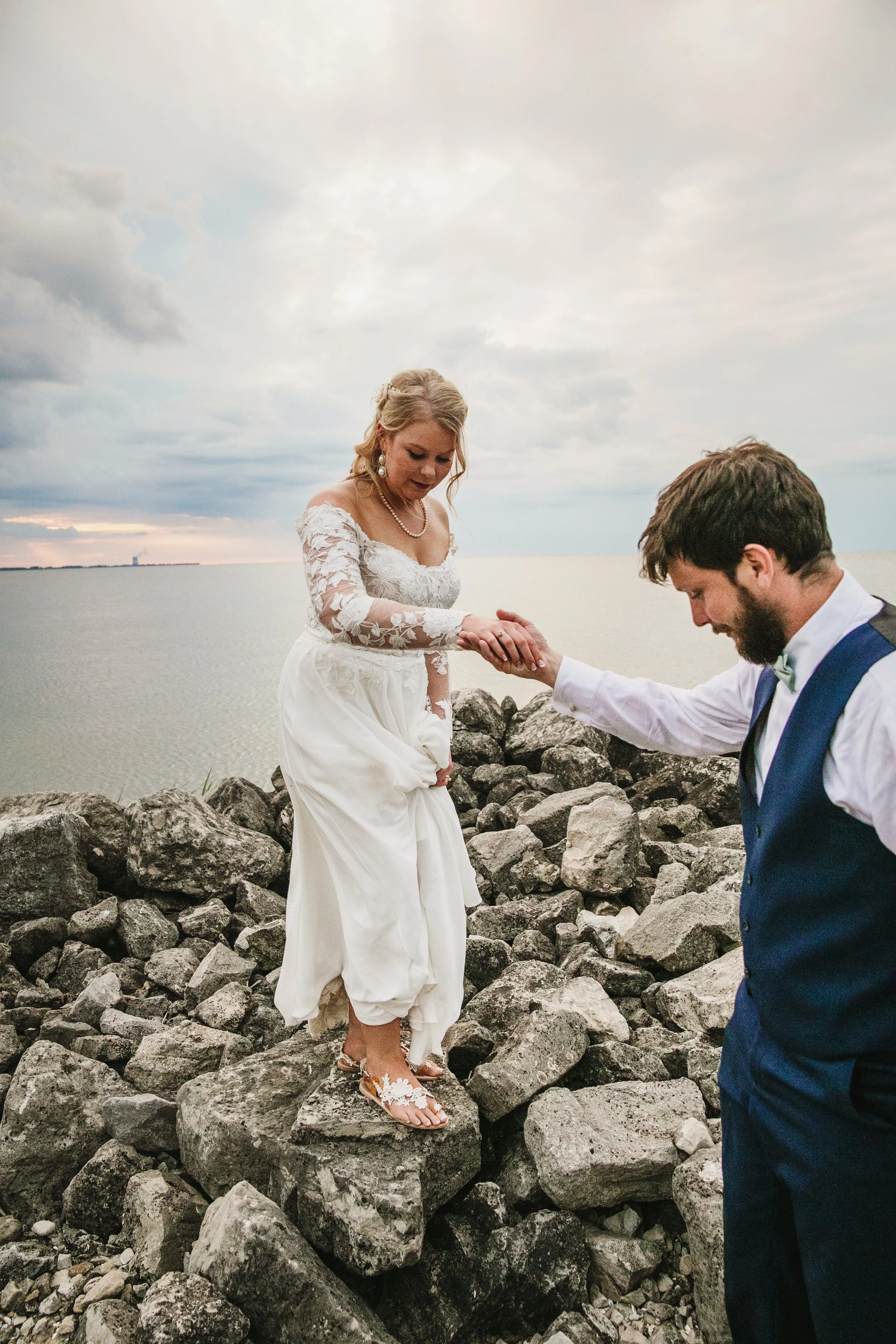 Sara+ZackSneakPeek-90.jpg