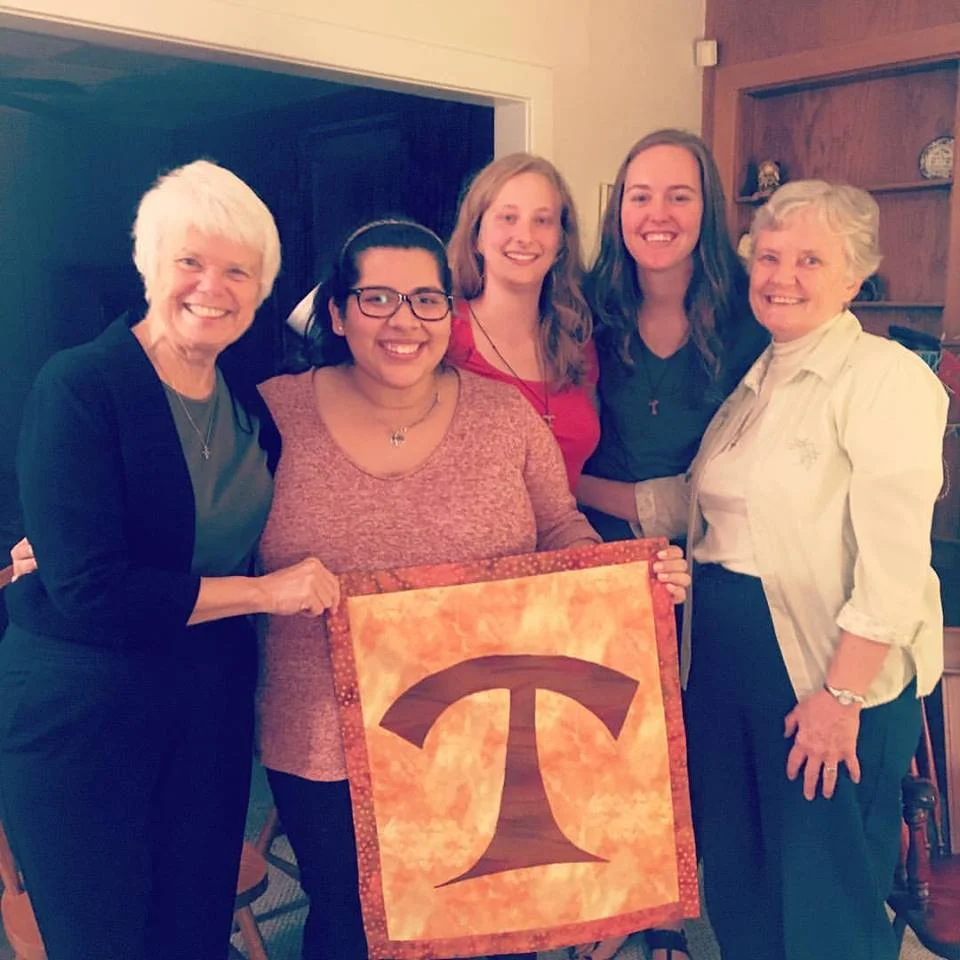      

 
    Authentic Fulfillment   By  Rachel Dunlap   Franciscan Volunteer: No Risk, No Gain  (2016-2018) 
 






















      










































  

    
  
     

      

      
         
          
        
   