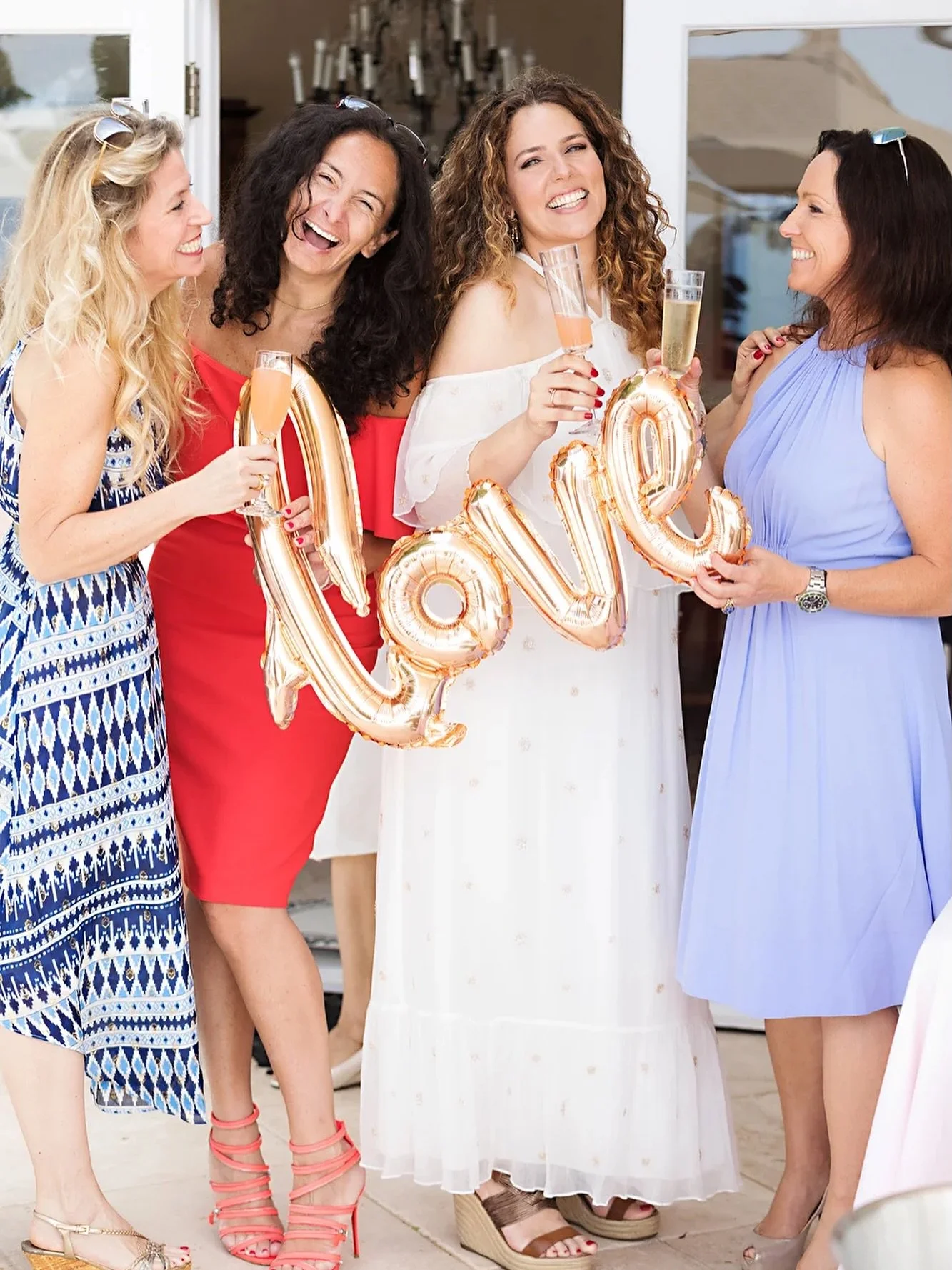 I love seeing people&rsquo;s faces light up when they gather with friends and family for all of life&rsquo;s milestone moments (both big and small)! And I am so lucky that I get the honor to document it!! Best job ever. 

#eventphotographerlosangeles