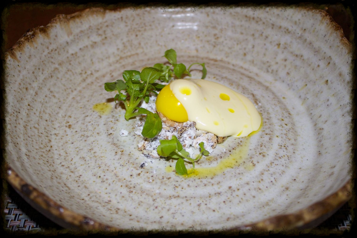  Cod 'yolk' with chickweed, salt and vinegar 